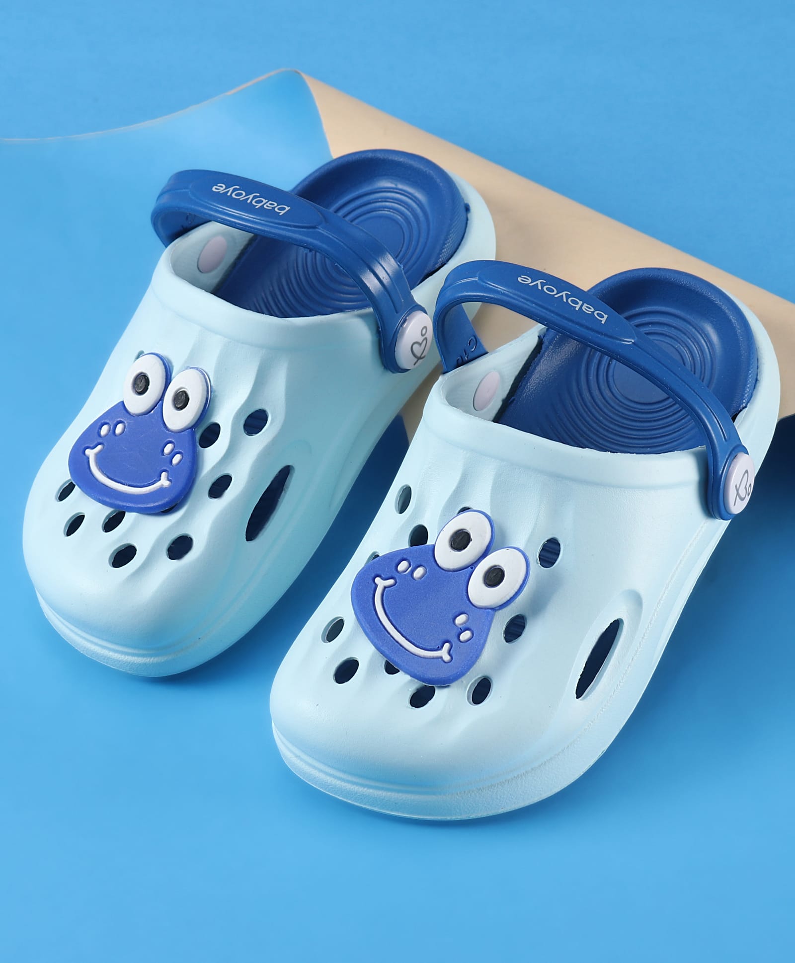 Babyoye Back Strap Closure Clogs with Frog Applique - Blue-image-15