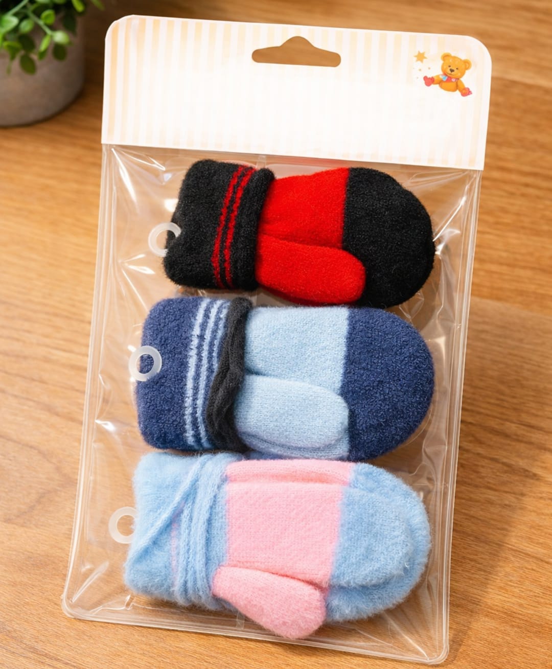 THE LITTLE LOOKERS Cotton Knit Pack Of 3 Colour Blocked Mittens - Multi Colour-image-11