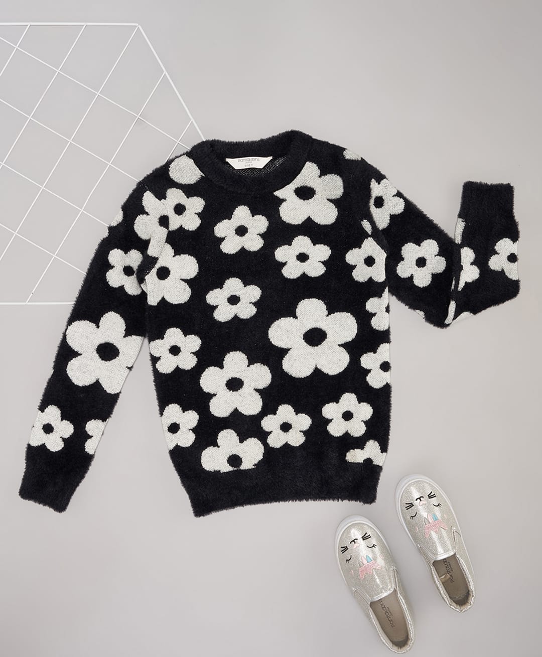 Pantaloons Junior Knit Full Sleeves Floral Designed Sweater - Black-picture-12