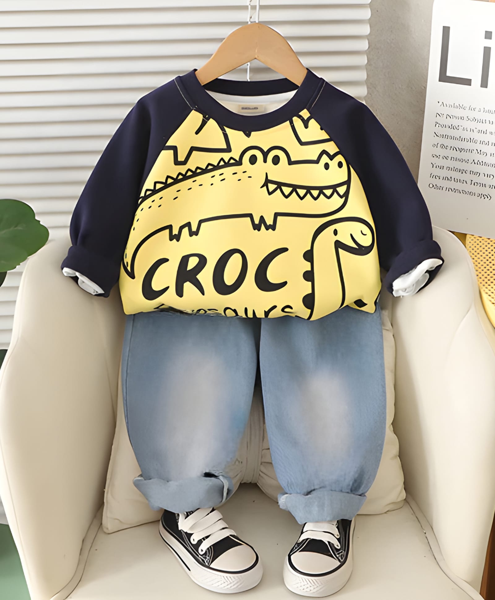 Googo Gaaga Cotton Knit Full Sleeves Dinosaur & Crocodile Printed Light Winter Sweatshirt & Joggers Set - Yellow