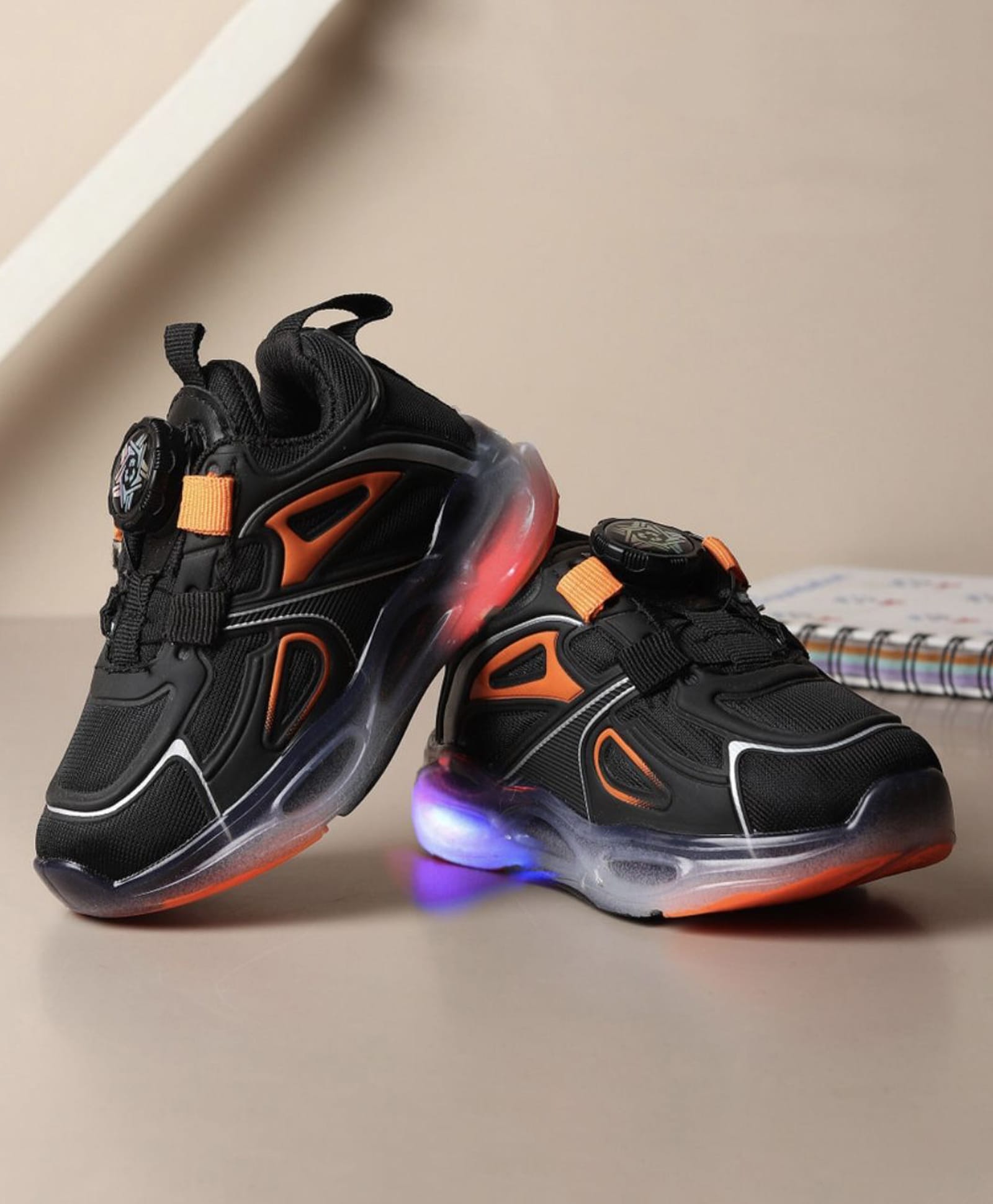 HAPPY FEET Colour Blocked BOA System Closure Shoes - Black-image-49