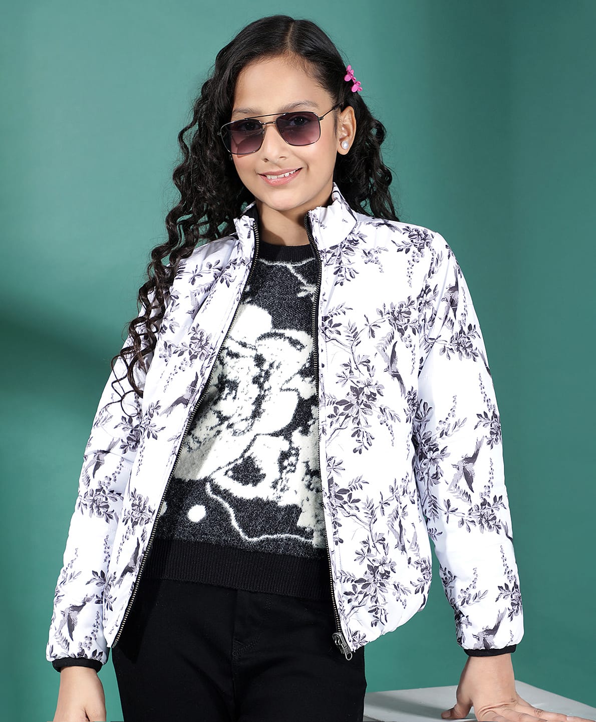 CRIMSOUNE CLUB Woven Full Sleeves Floral & Birds Printed Reversible Light Winter Jacket - Black-picture-13