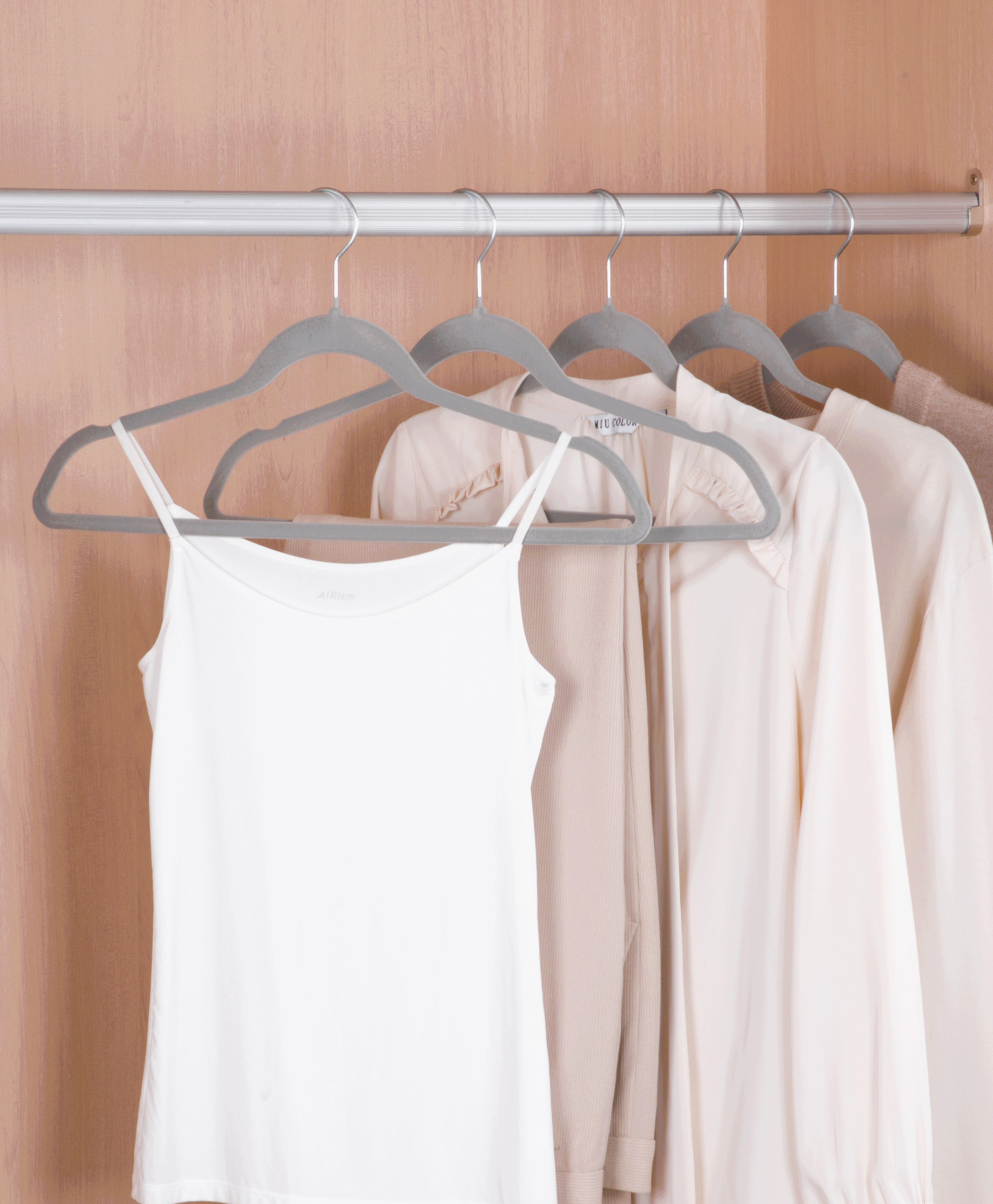 STOR Premium Velvet Hangers | Ash Gray | Set of 5-image-13