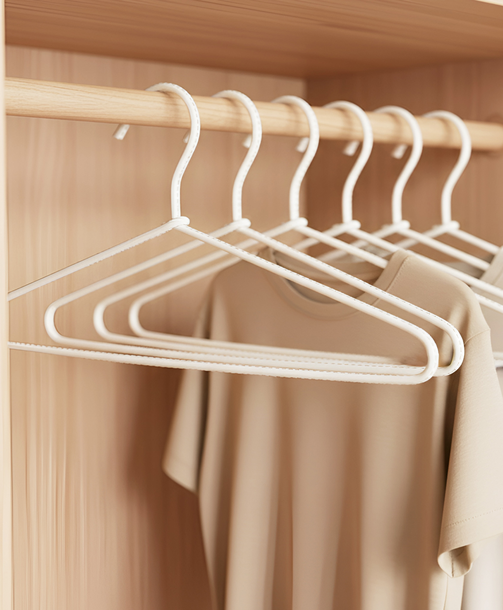 STOR Premium PU Leather Hangers | Ecru White | Set of 3-image-45