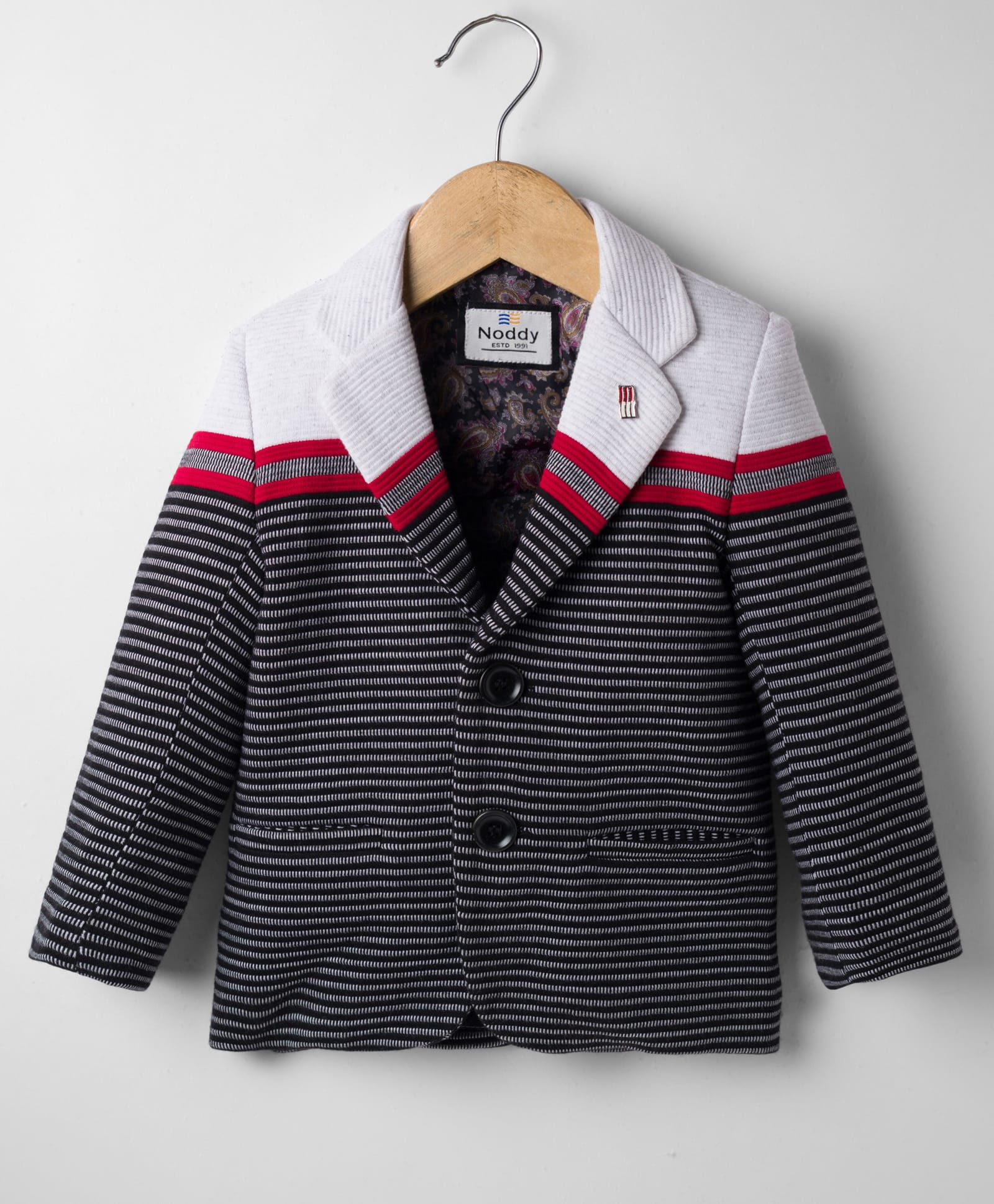 Noddy Full Sleeves Striped & Brooch Detailed Blazer - Black-picture-25