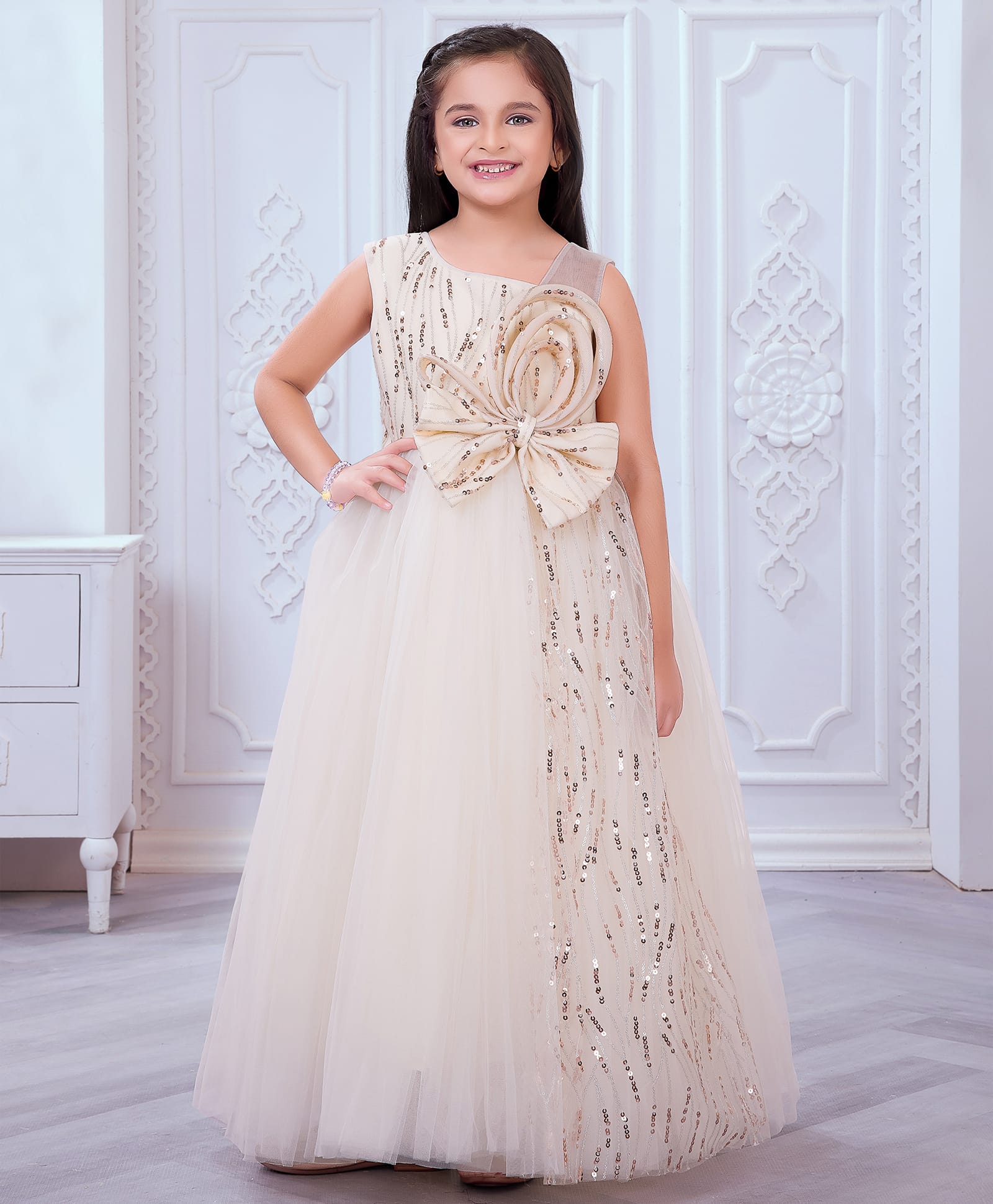 Ministitch Net Woven Sleeveless Bow Applique Detailed Sequins Embellished Gown - Cream-picture-33