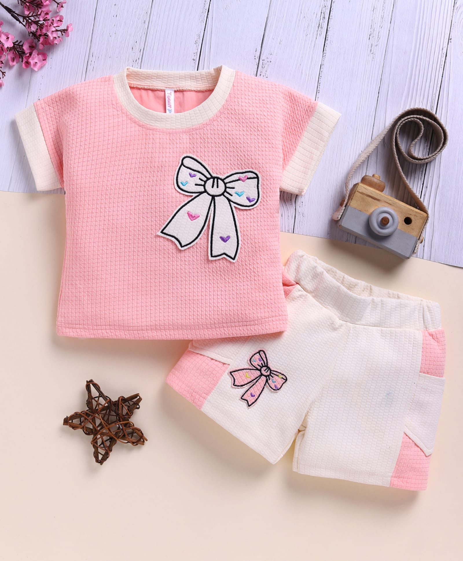 TOONYPORT Cotton Blend Knit Half Sleeves Bow Patch Applique Detailed Tee & Shorts Set - Pink-image-25