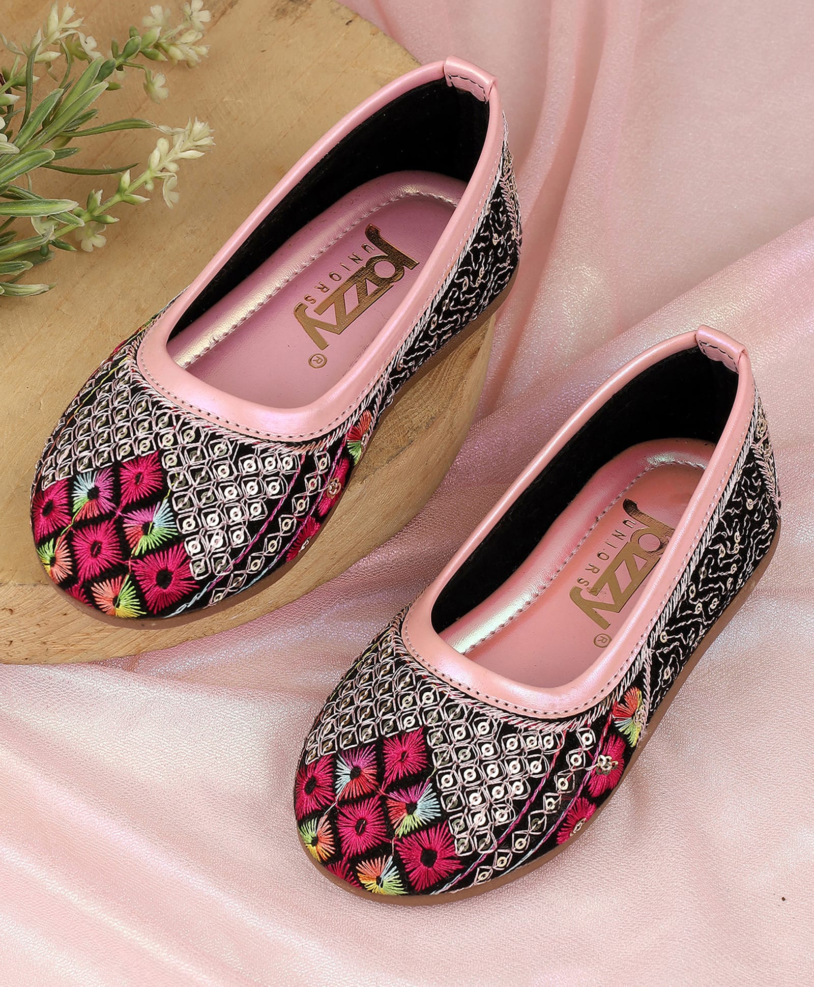 Jazzy Juniors Sequins Embellished Threadwork Detailed Ballerinas - Pink-image-31