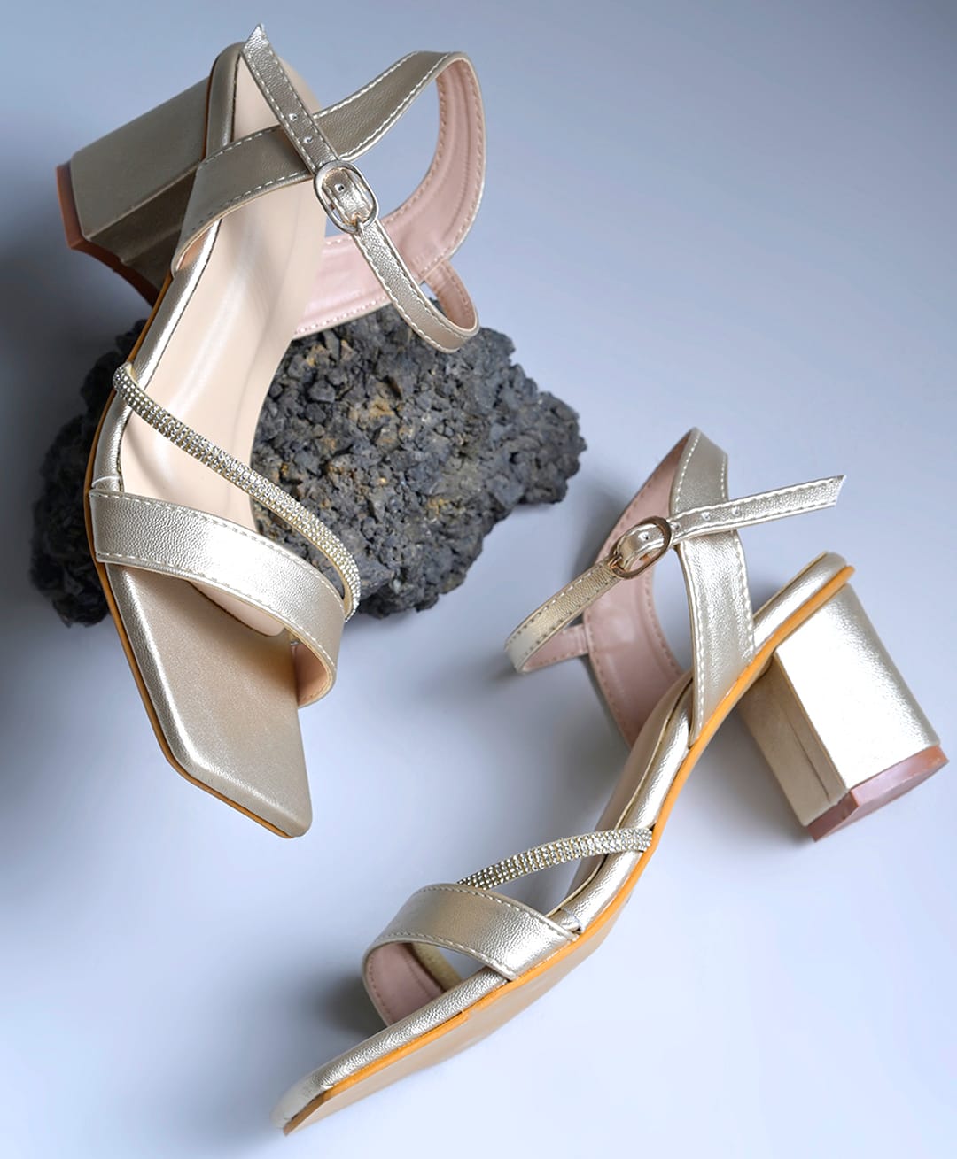 NZS Metallic & Stone Embellished Strap Detailed Buckle Closure Heel Sandals - Golden-picture-24