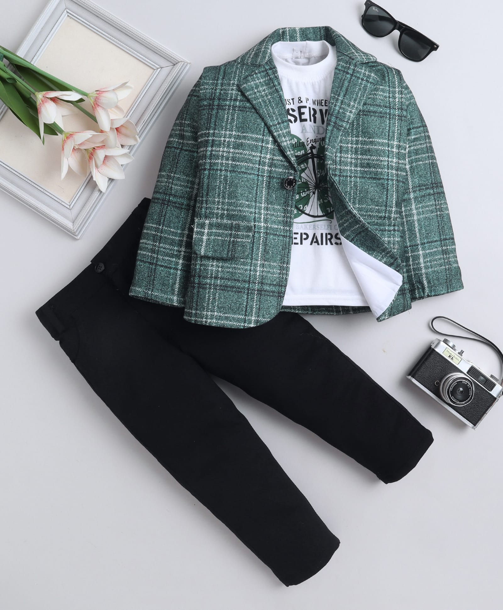 Fourfolds Cotton Blend Woven Full Sleeves Checked Blazer & Trousers With Tee Set - Green-picture-22