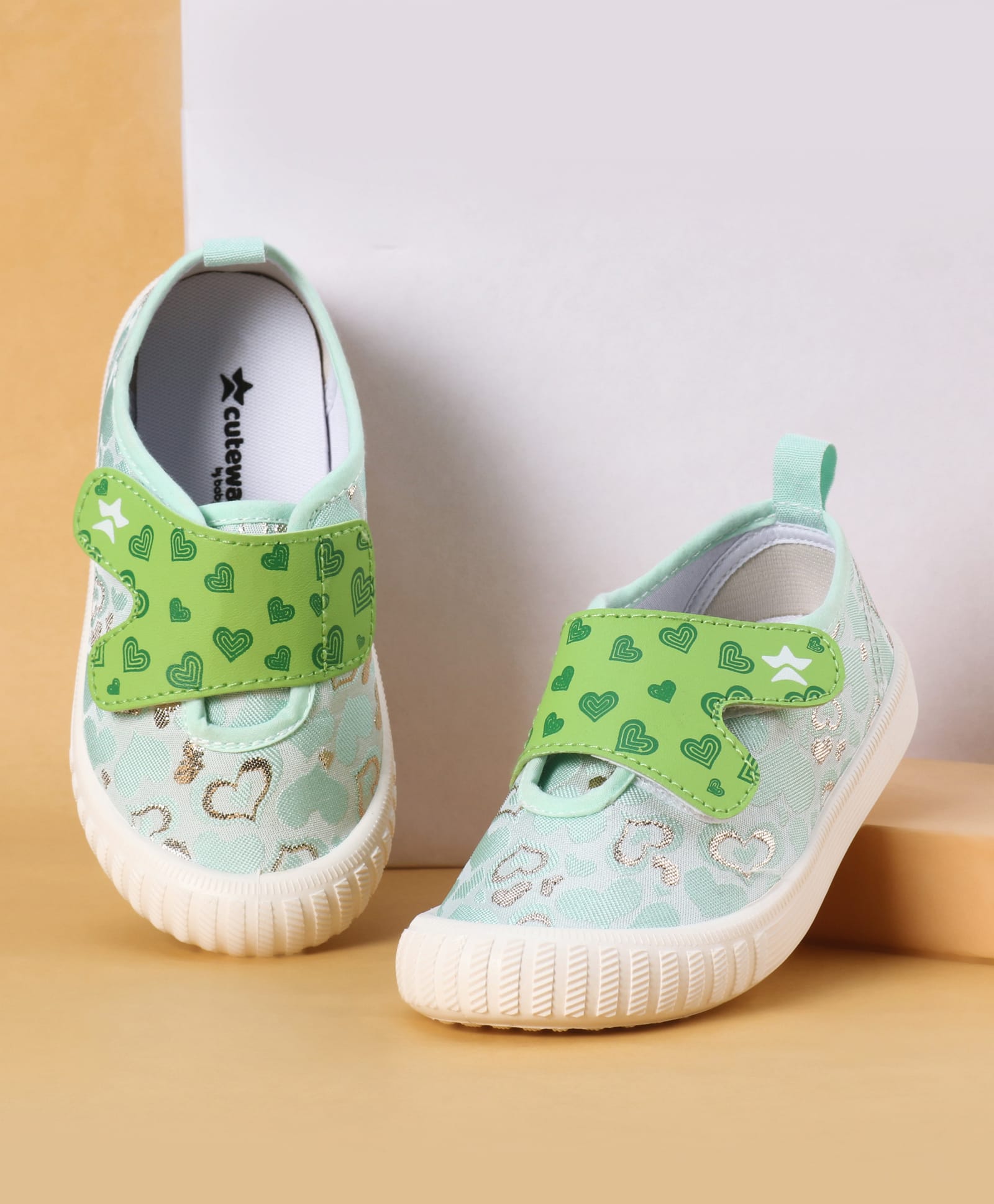 Cute Walk by Babyhug Velcro Closure Casual Shoes with Heart Print - Green-image-41