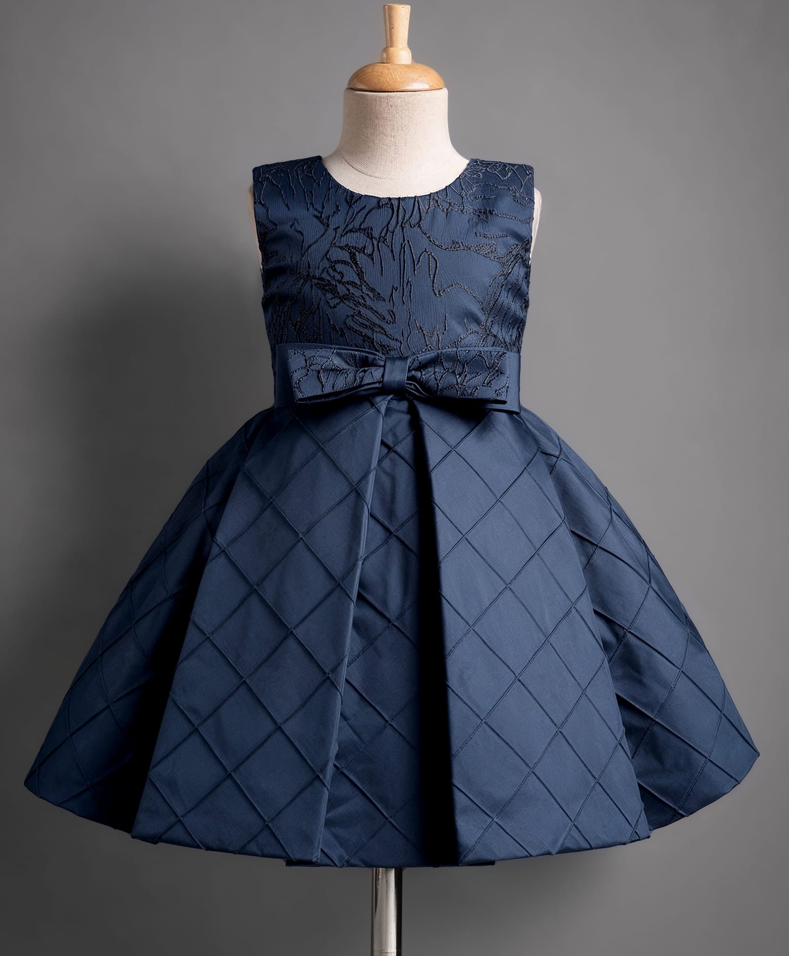 Bluebell Satin Knit Sleeveless Printed Pleated Party Dress - Navy Blue-image-30