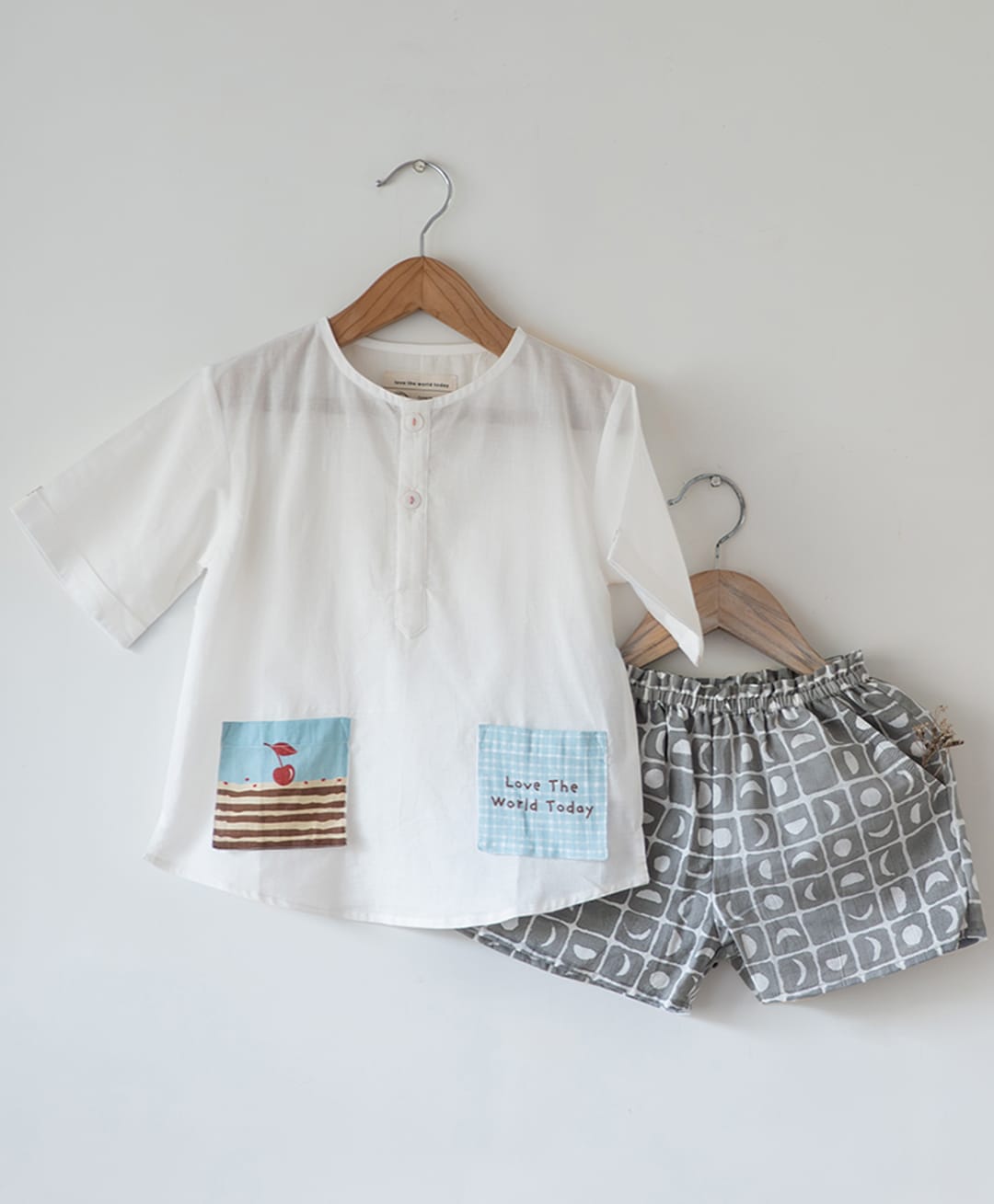 Love the World Today Organic Cotton Woven Half Sleeves Pocket Detailed Kurta & Shorts Night Suit - White & Grey-image-5