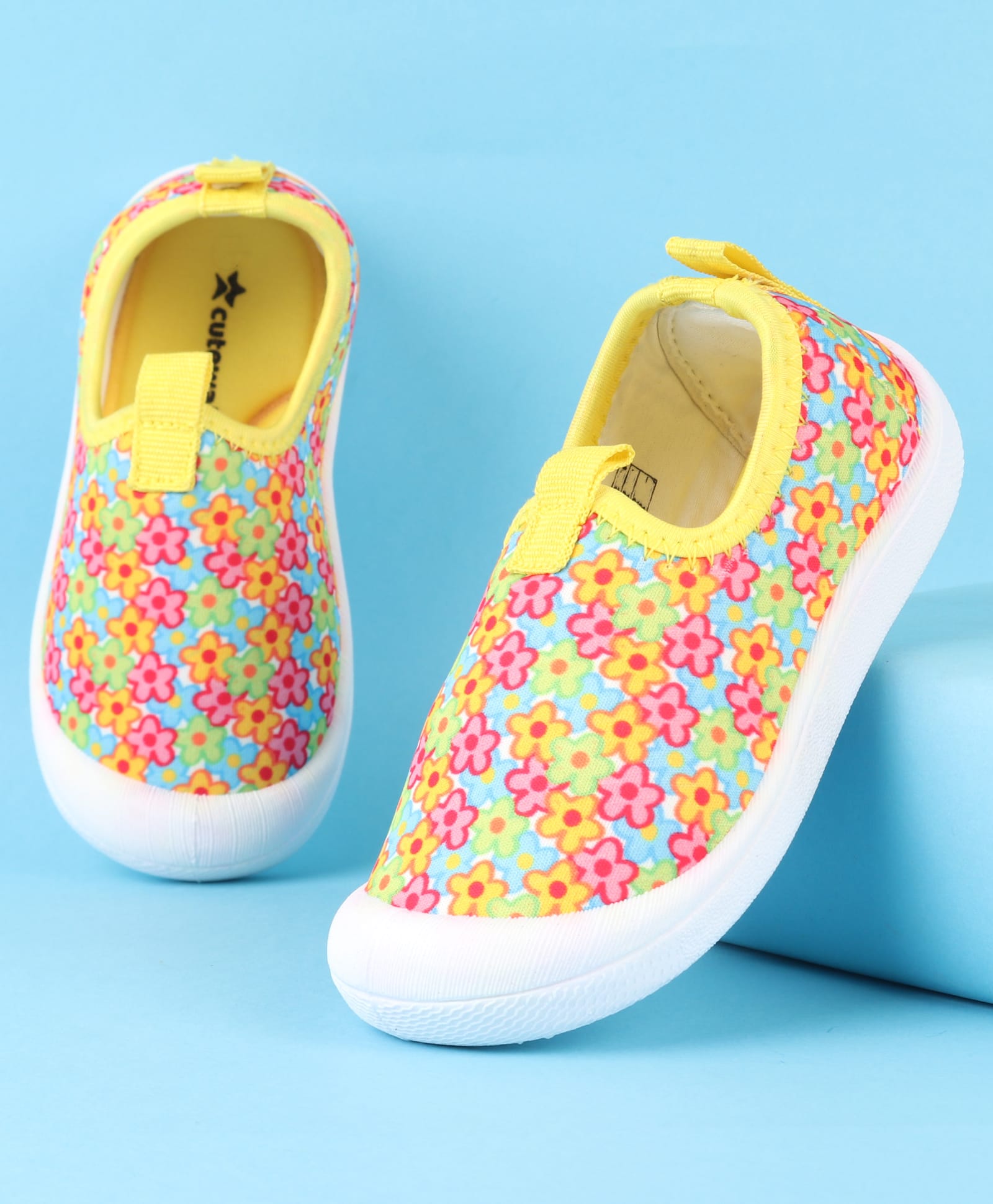 Cute Walk by Babyhug Slip On Casual Shoes with Floral Print - Blue & Yellow-image-27