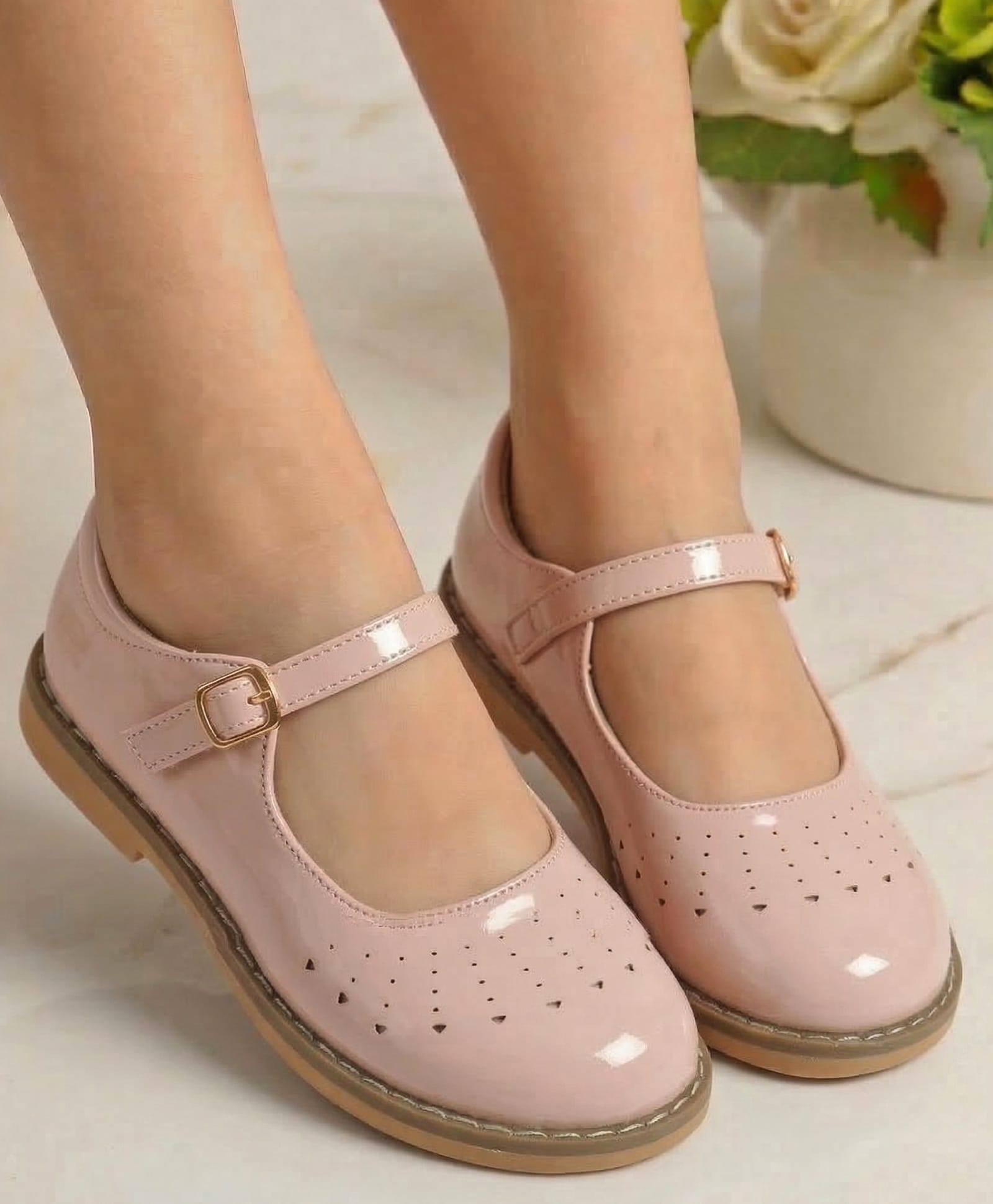 Babyoye Buckle Closure Closed Toe Ballerinas - Pink-picture-28