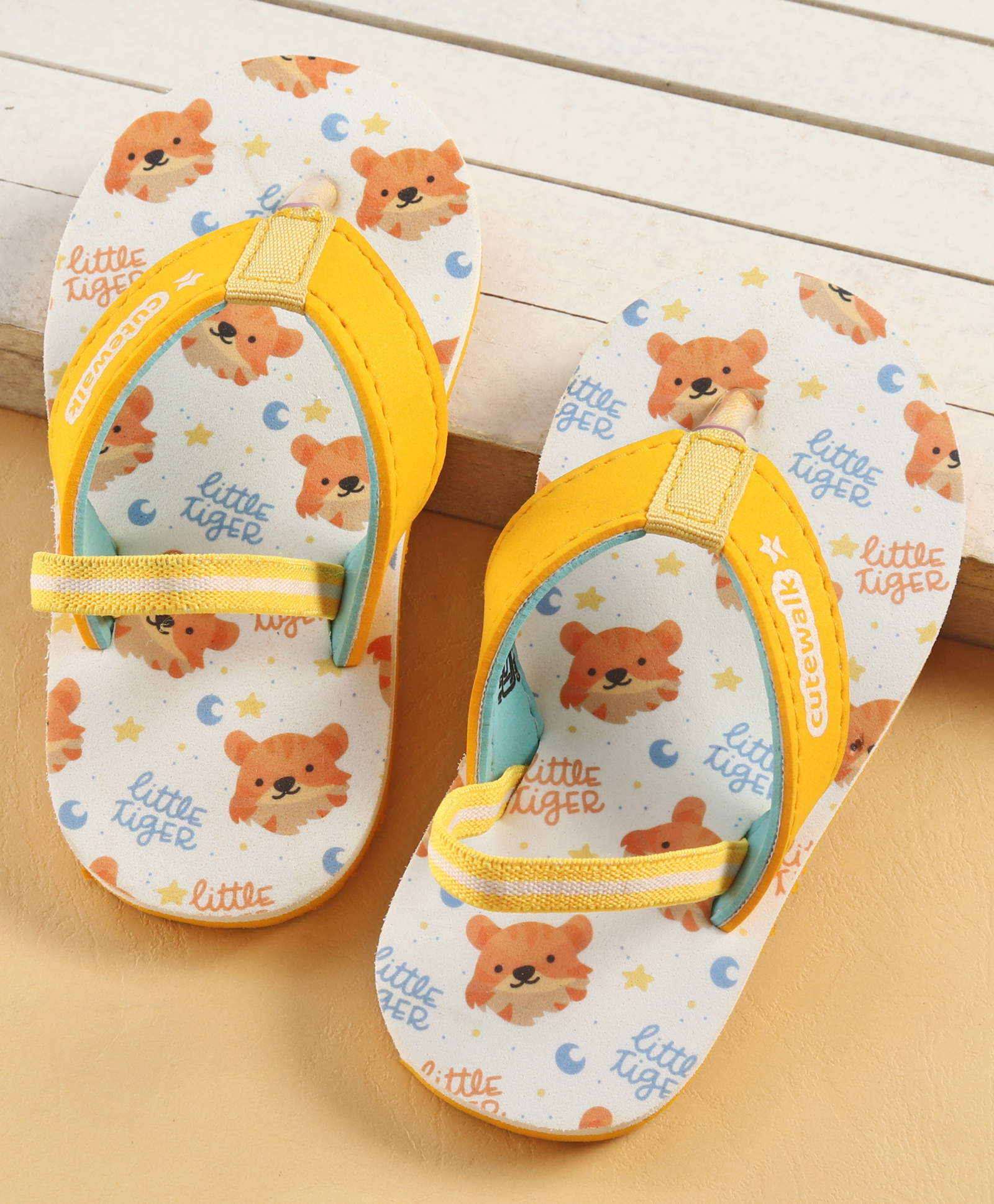 Cute Walk by Babyhug Back Strap Animal Printed Flip Flop - White & Orange-image-3