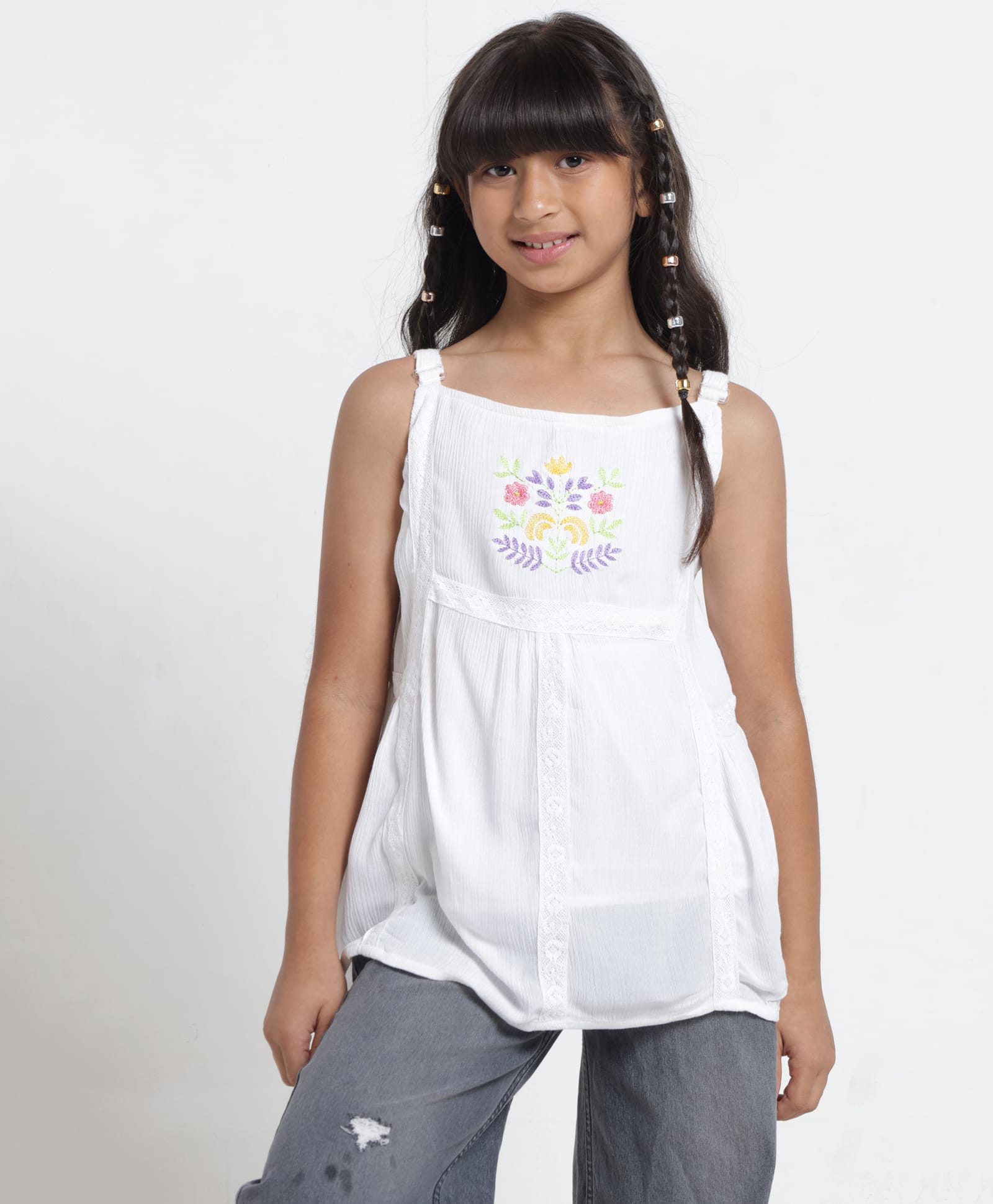 under fourteen only Under Fourteen Sleeveless Cut N Sew Floral Embroidered & Lace Embellished Top - White-picture-27