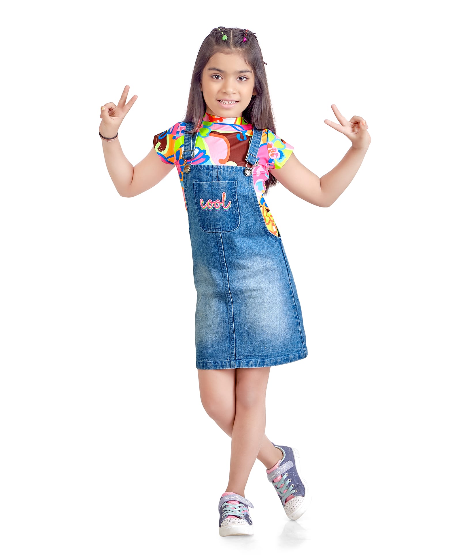 Tiny Girl Cotton Woven Cool Text Printed Dungaree & Half Sleeves Abstract Printed Tee Set - Light Blue-image-21