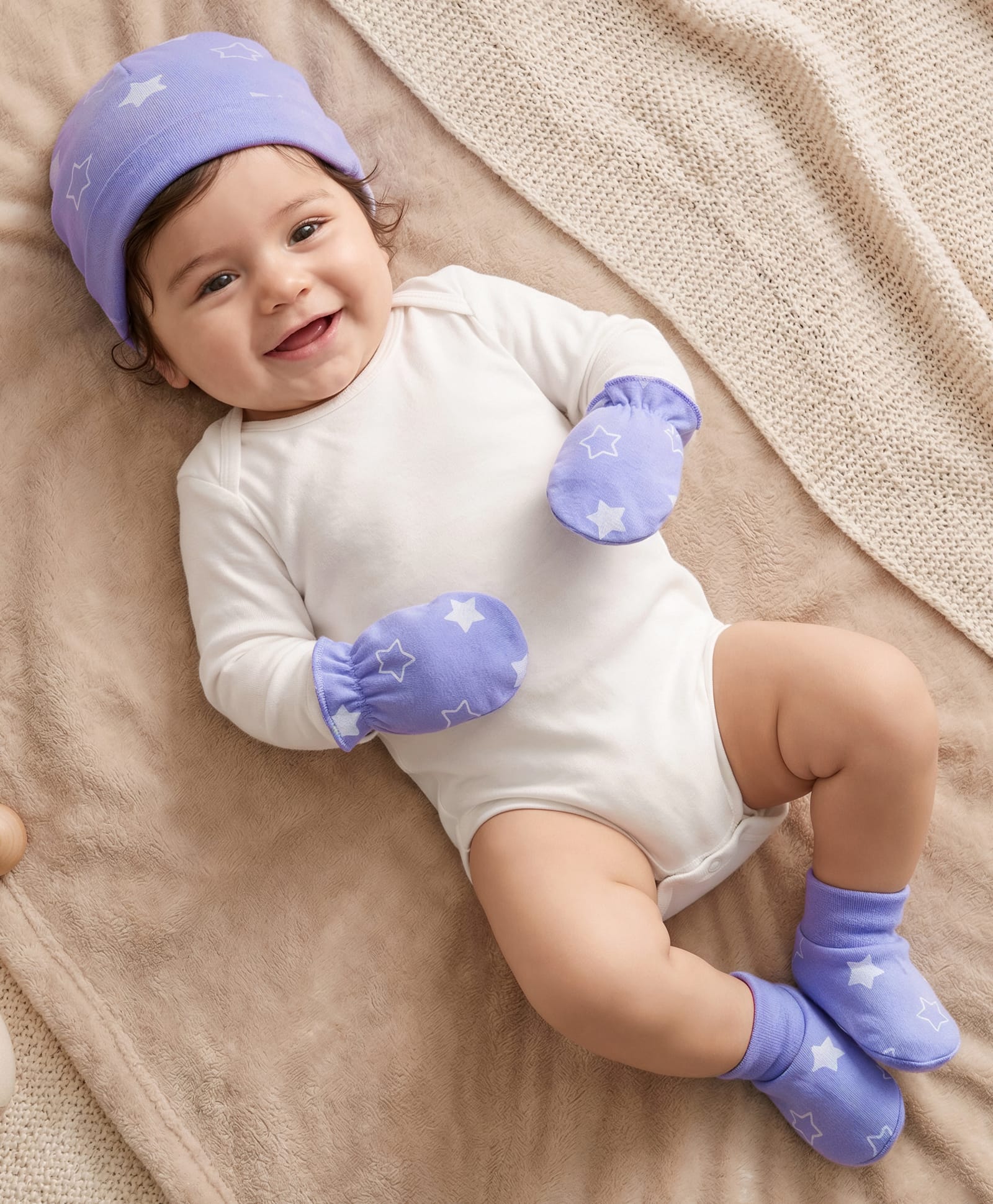 Babyhug 100% Cotton Interlock Knit Star Printed Cap Mittens & Booties Set Lilac - Diameter 11 cm-picture-11