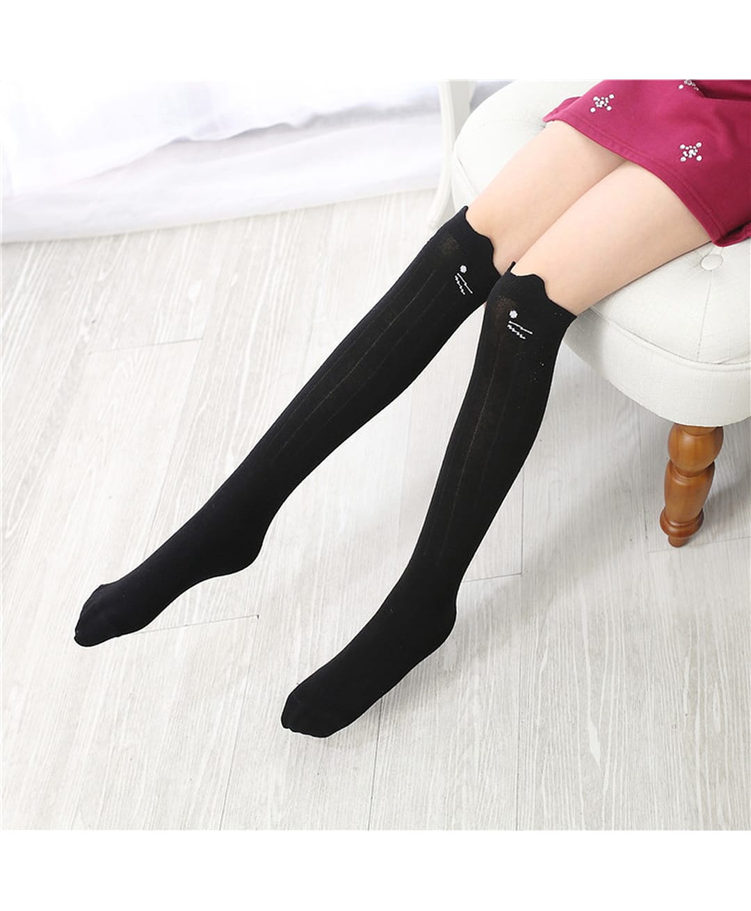 Flaunt Chic Cotton Knit Cat Face Designed Knee High Socks - Black-picture-12