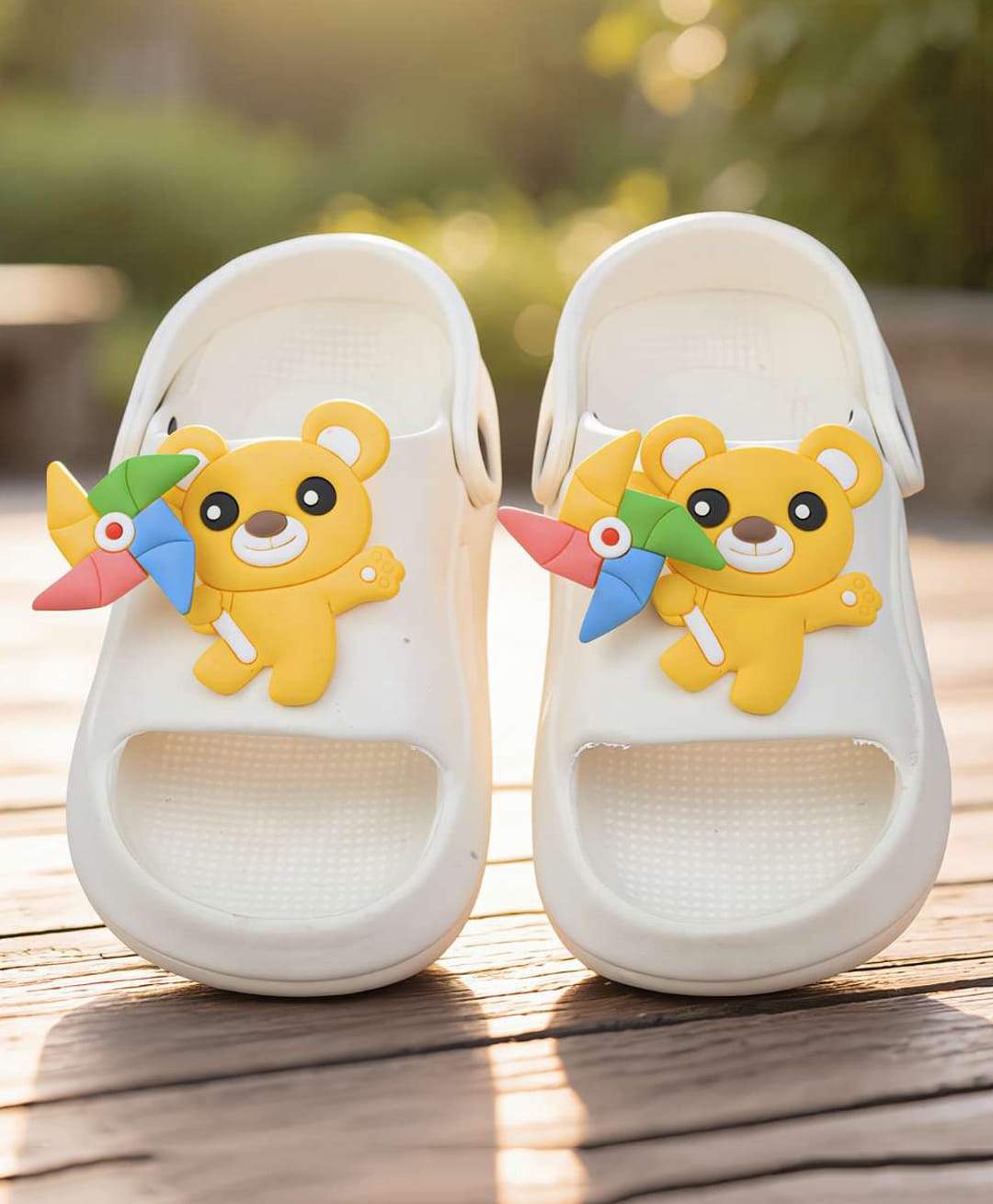 Yellow Bee Bear & Pinwheel Rotating Charm Detailed Slingback Sandals - White-picture-37