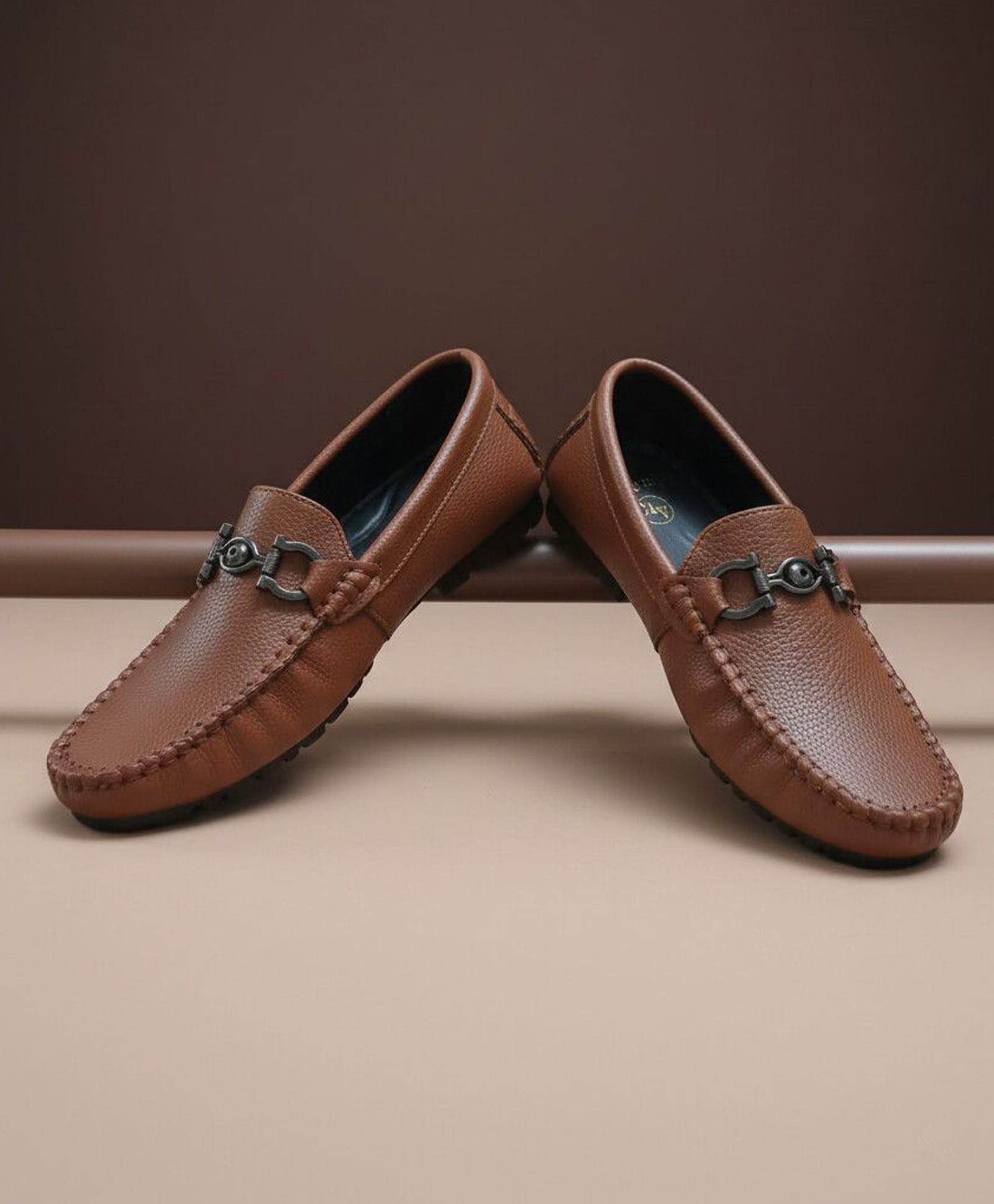 FEETWELL SHOES Abstract Applique Detailed Slip On Shoes - Brown