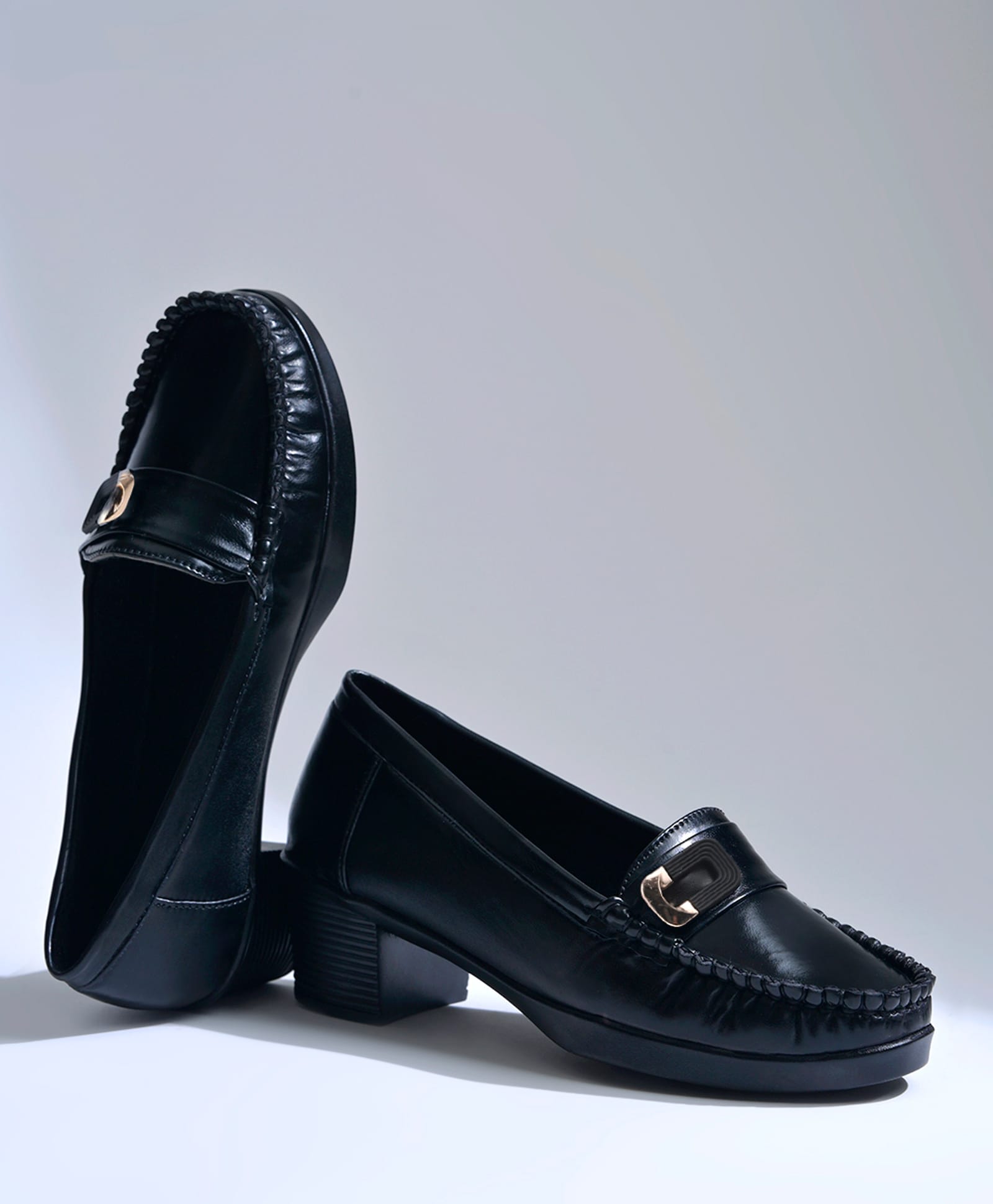 Shoetopia Abstract Applique Detailed Block Heel Loafers - Black-picture-17