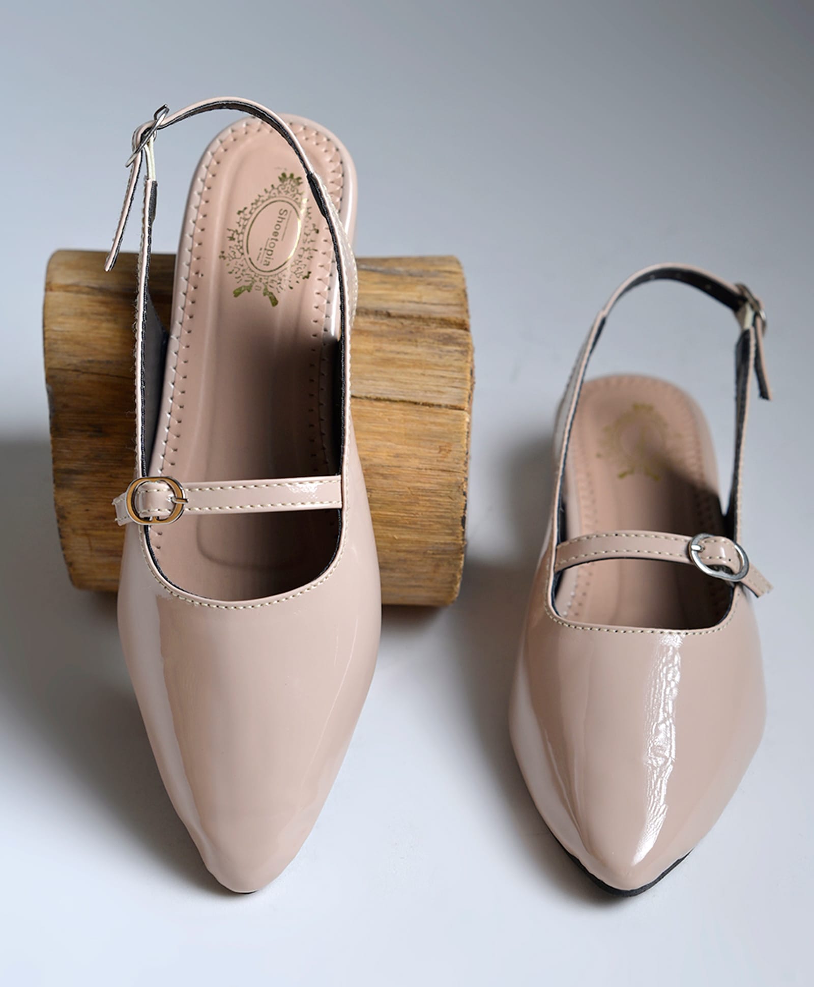 Shoetopia Solid Buckle Closure Sandals - Beige-picture-16
