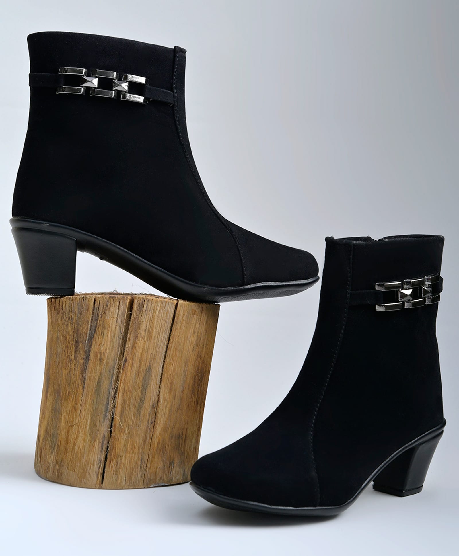 Shoetopia Metal Applique Detailed Zip Closure Boots - Black-picture-20