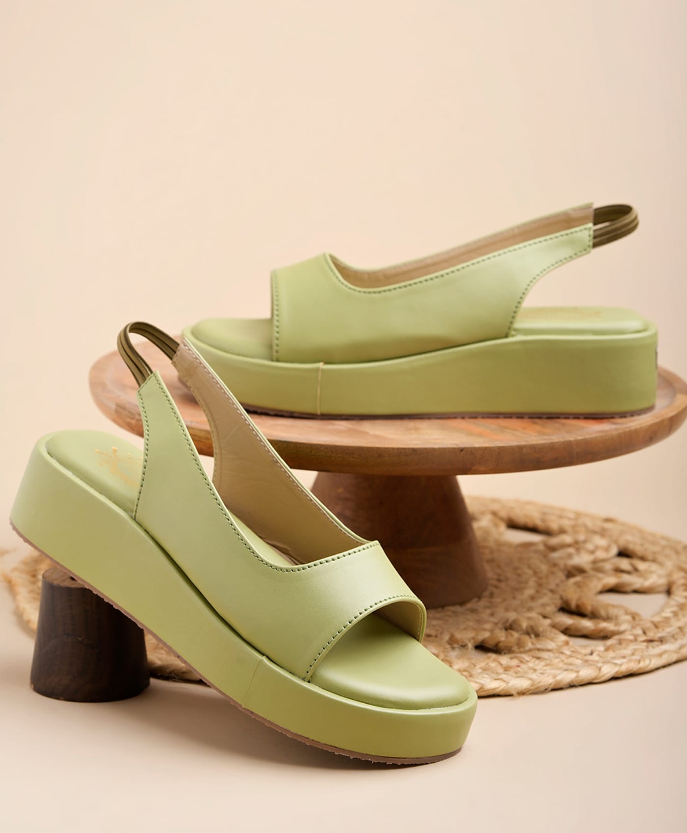 Shoetopia Solid Slingback Platform Wedges - Green-picture-32