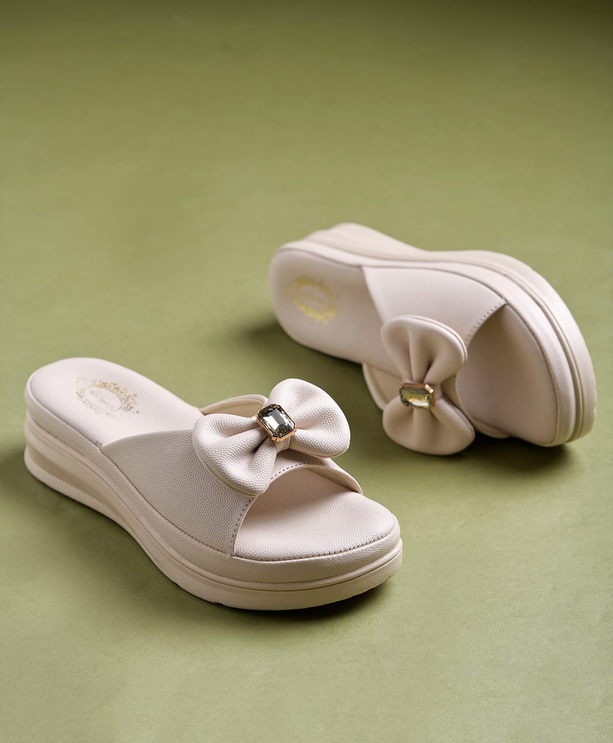 Shoetopia Bow Applique Detailed Sandals - Cream-picture-28