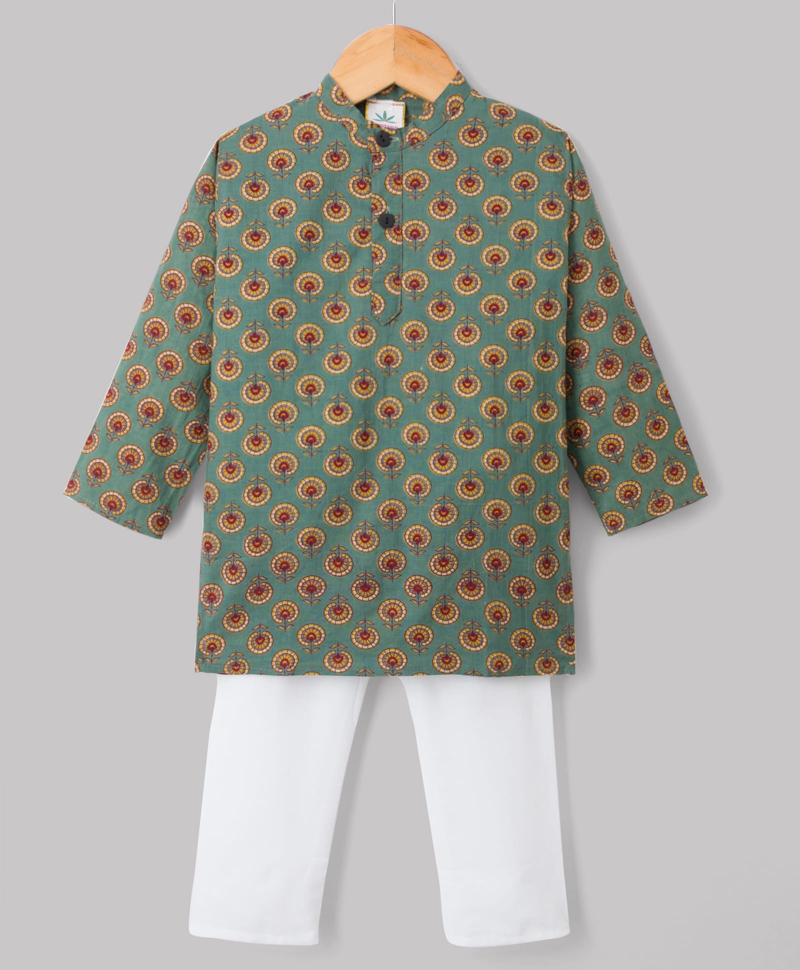 TEENTAARE Cotton Woven Full Sleeves Kurta Pyjama Set with Floral Print - Green-picture-25