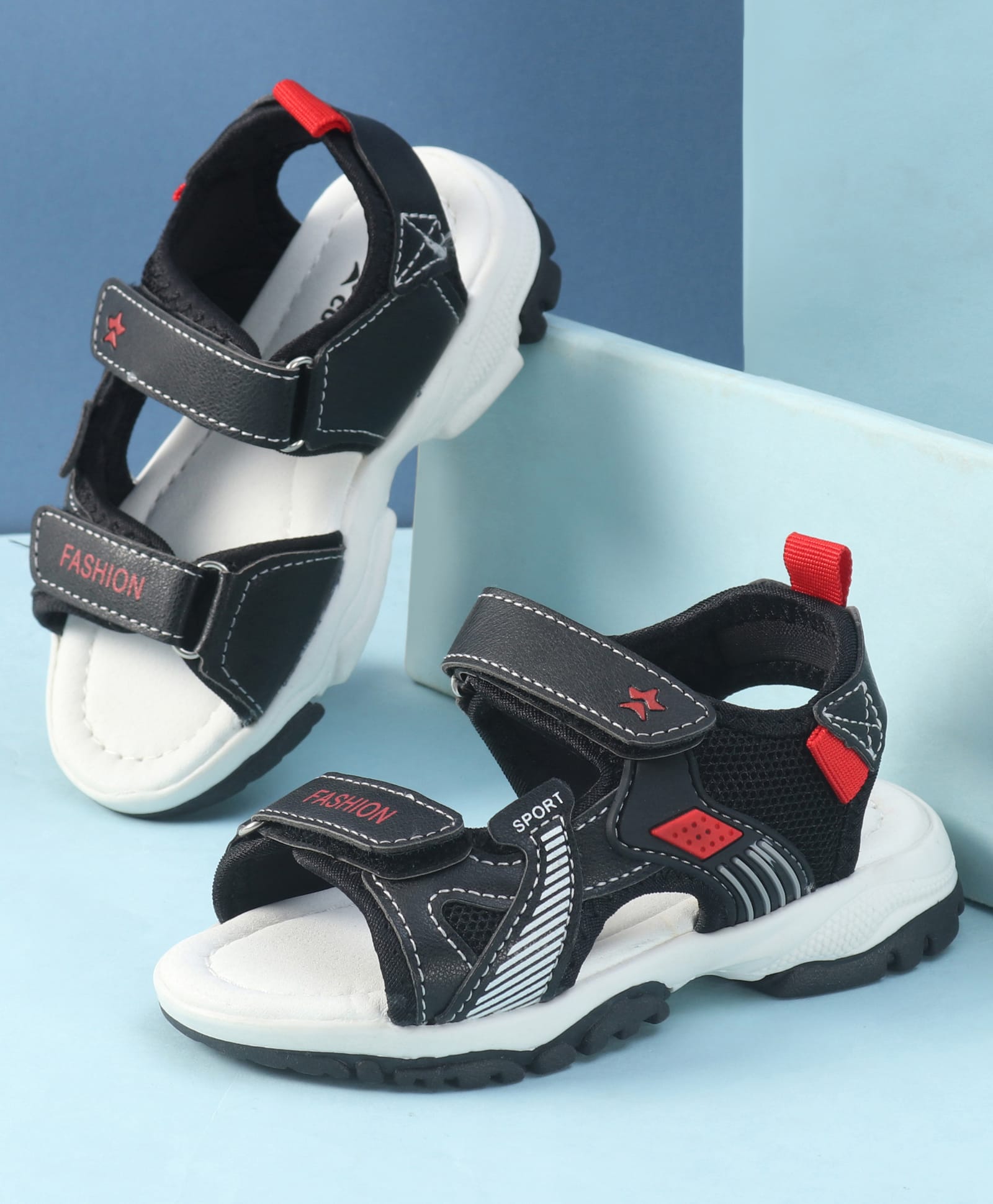 Cute Walk by Babyhug Velcro Closure Sandals With Stripes - Black-image-36