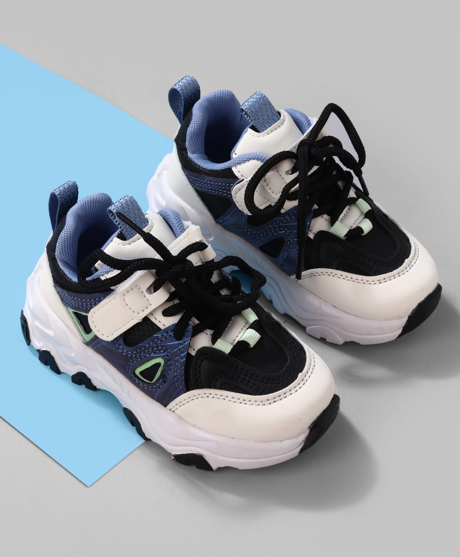 Cute Walk by Babyhug Velcro Closure Solid Sneaker Shoes - Blue-image-31