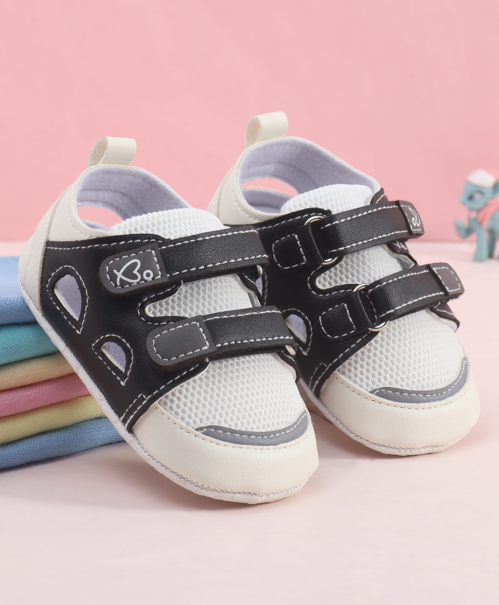Babyoye Velcro Closure Solid Colour Booties - Black-image-44