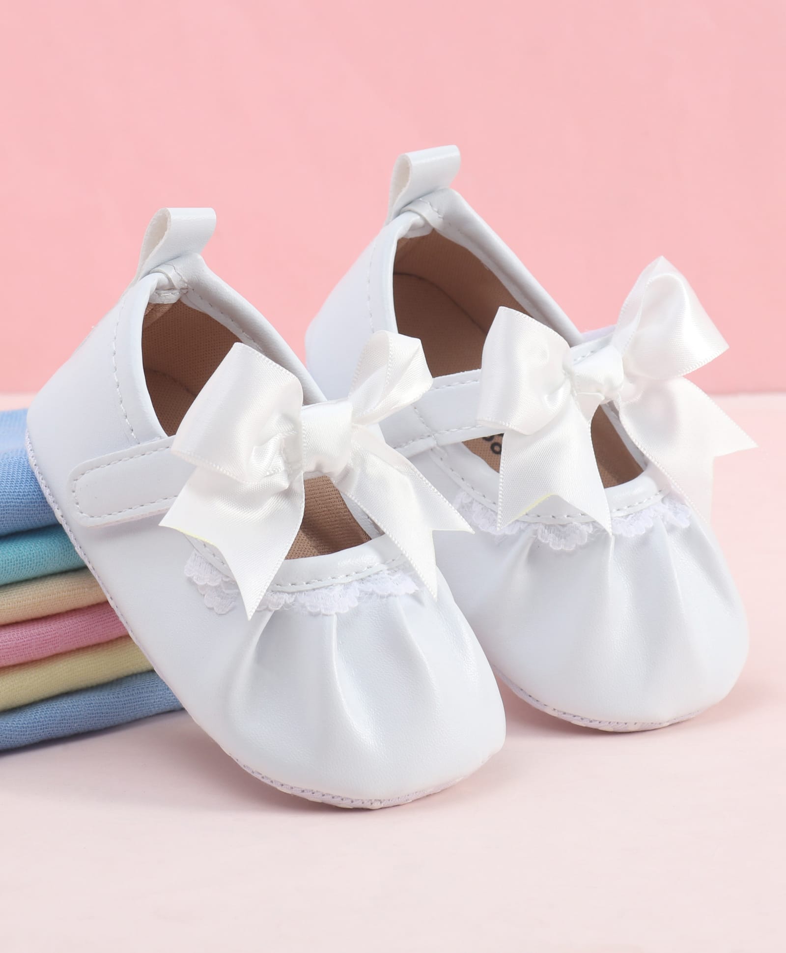 Babyoye Velcro Closure Booties With Bow Applique - White-image-8