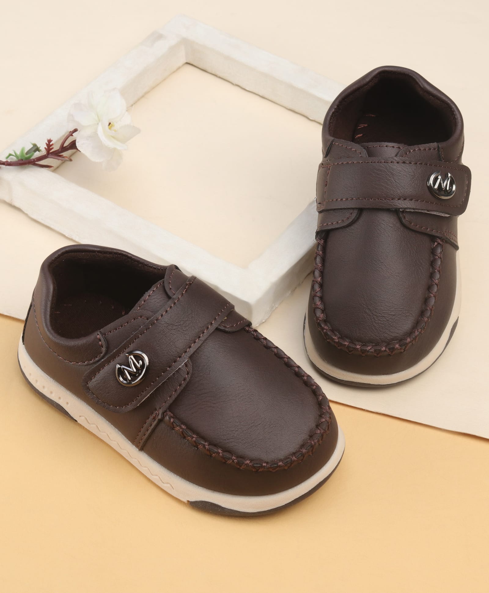 Cute Walk by Babyhug Velcro Closure Formal & Party Wear Shoes - Brown-picture-16