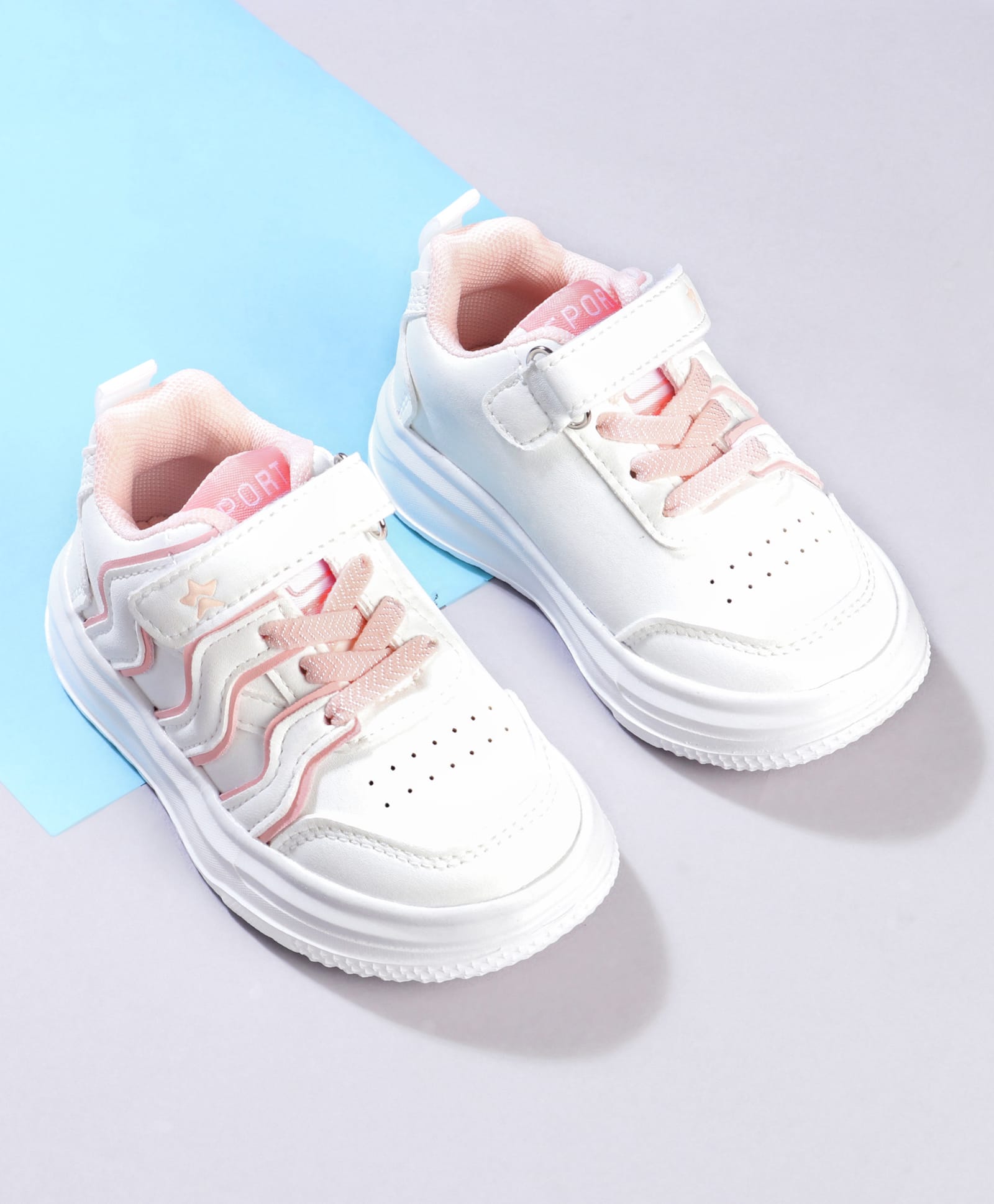 Cute Walk by Babyhug Velcro Closure Solid Color Sneaker - Pink-image-12