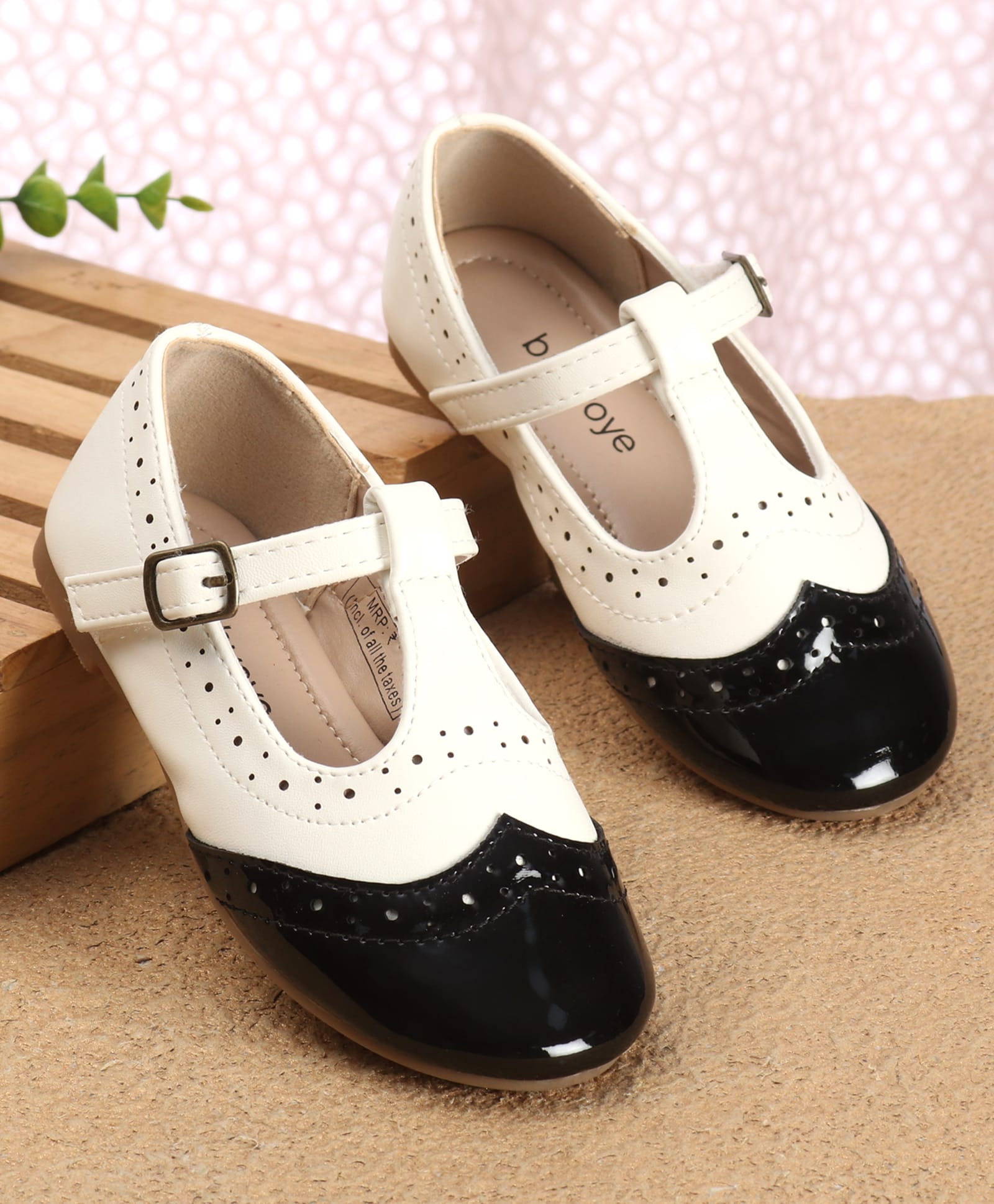 Babyoye Buckle Closure Ballerina With Polka Dots Design - White-image-26