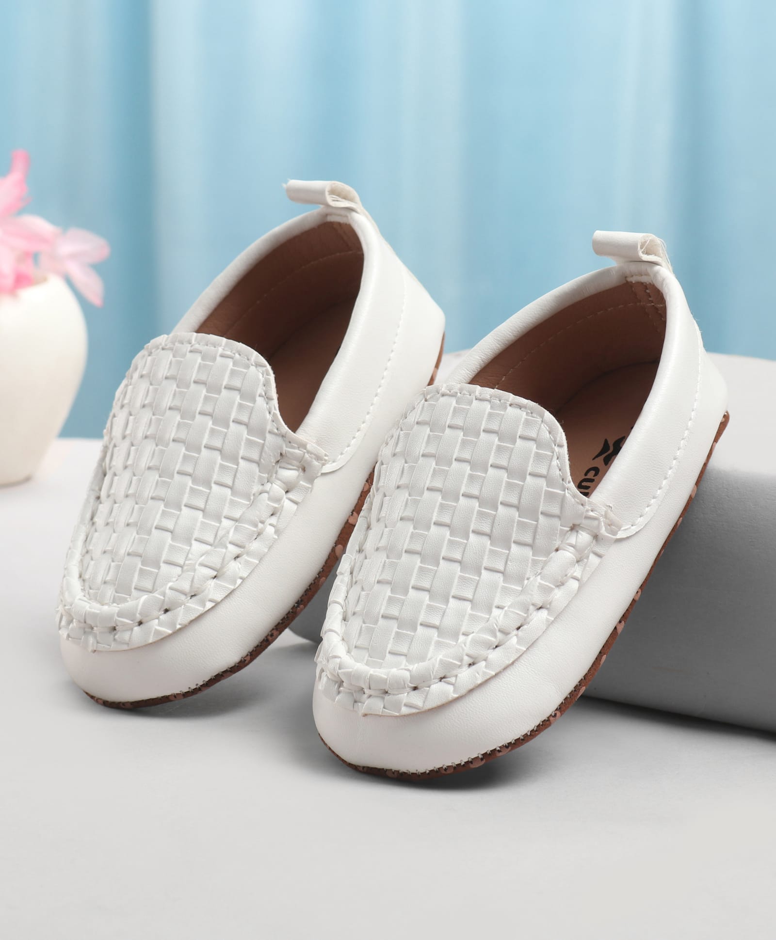 Cute Walk by Babyhug Slip On Solid Booties - White-image-47