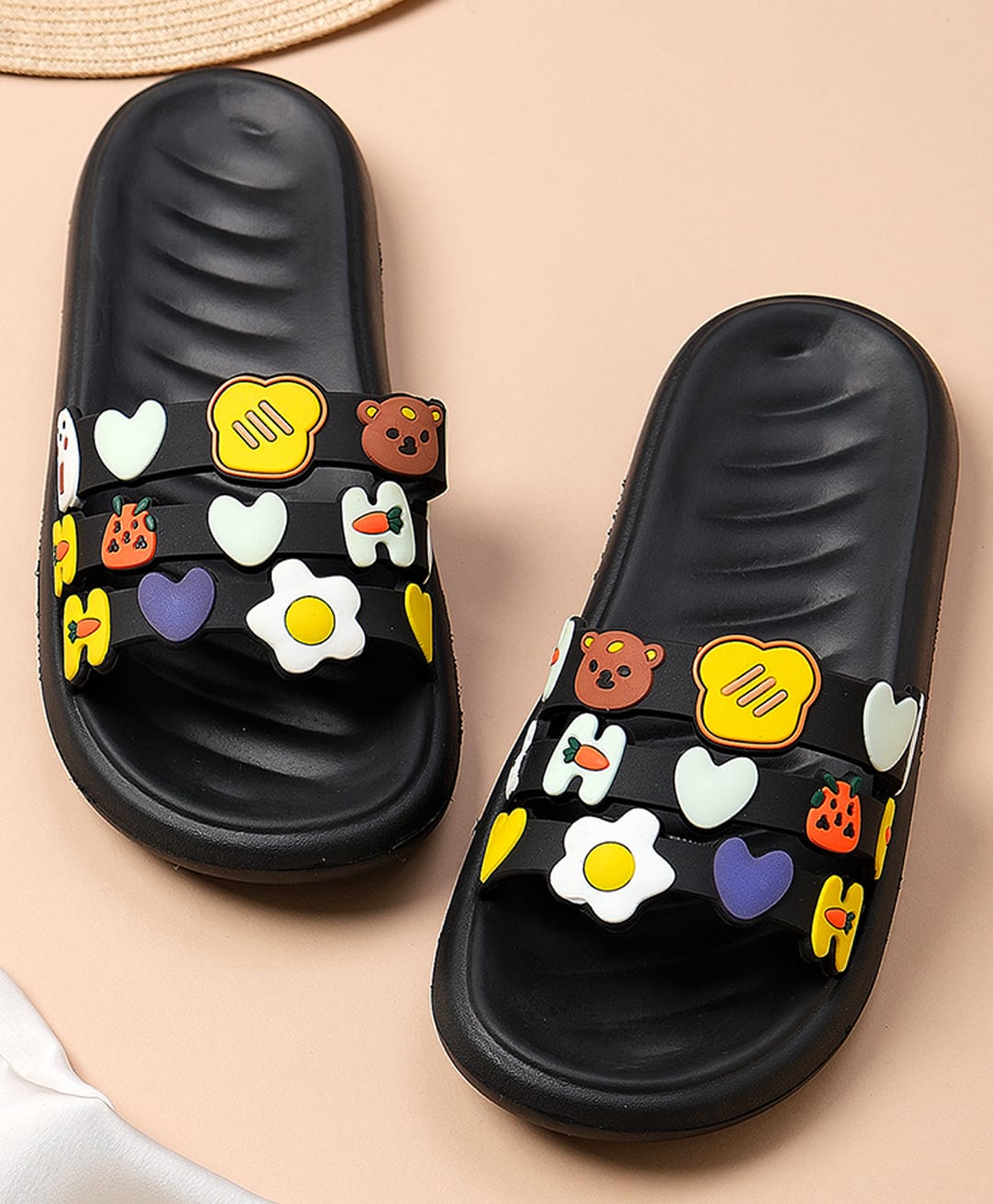 TRASE Heart Bear & Floral Applique Detailed Flip Flops - Black-image-44