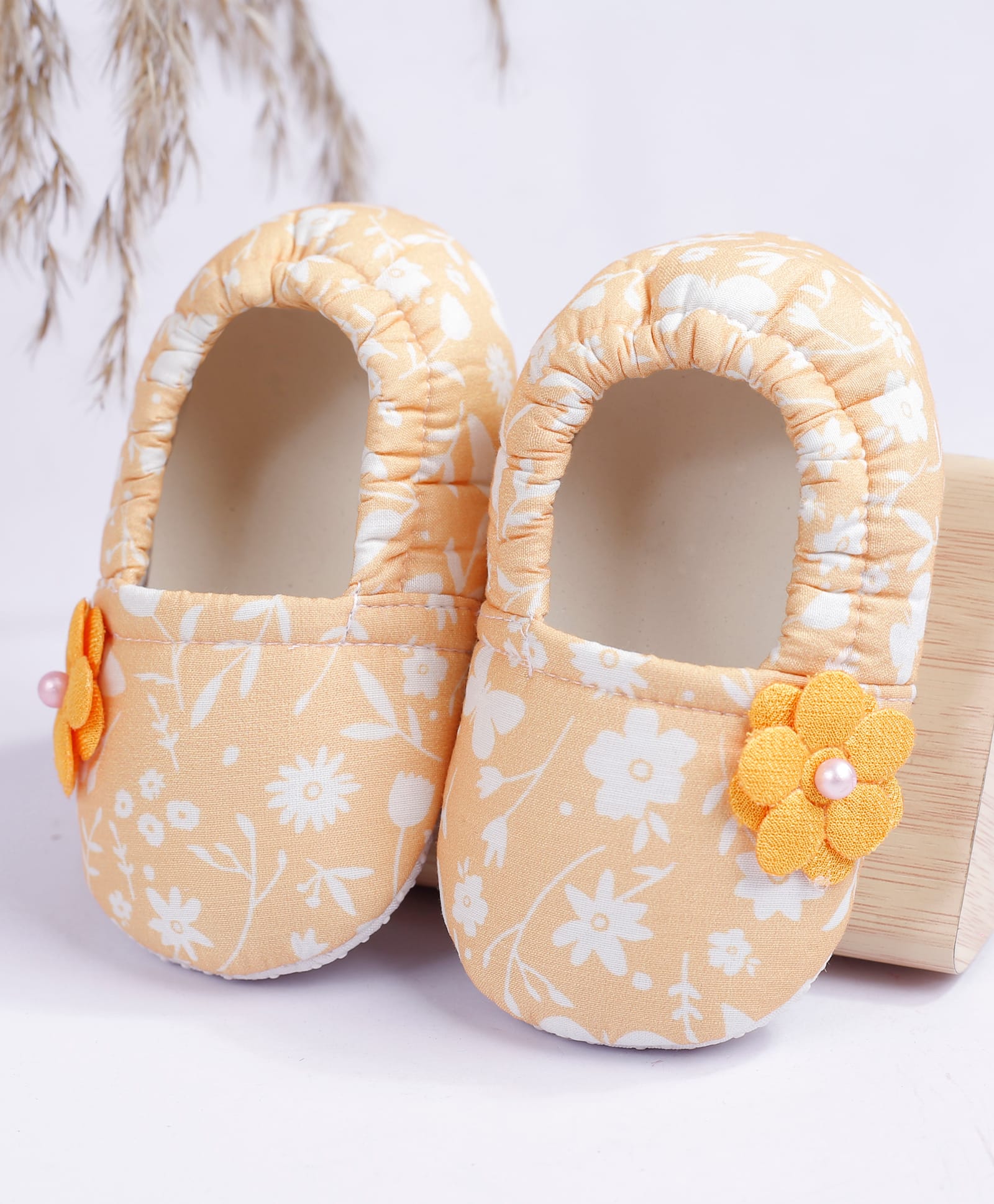 Coco Candy Floral Applique Detailed Booties - Yellow-picture-22