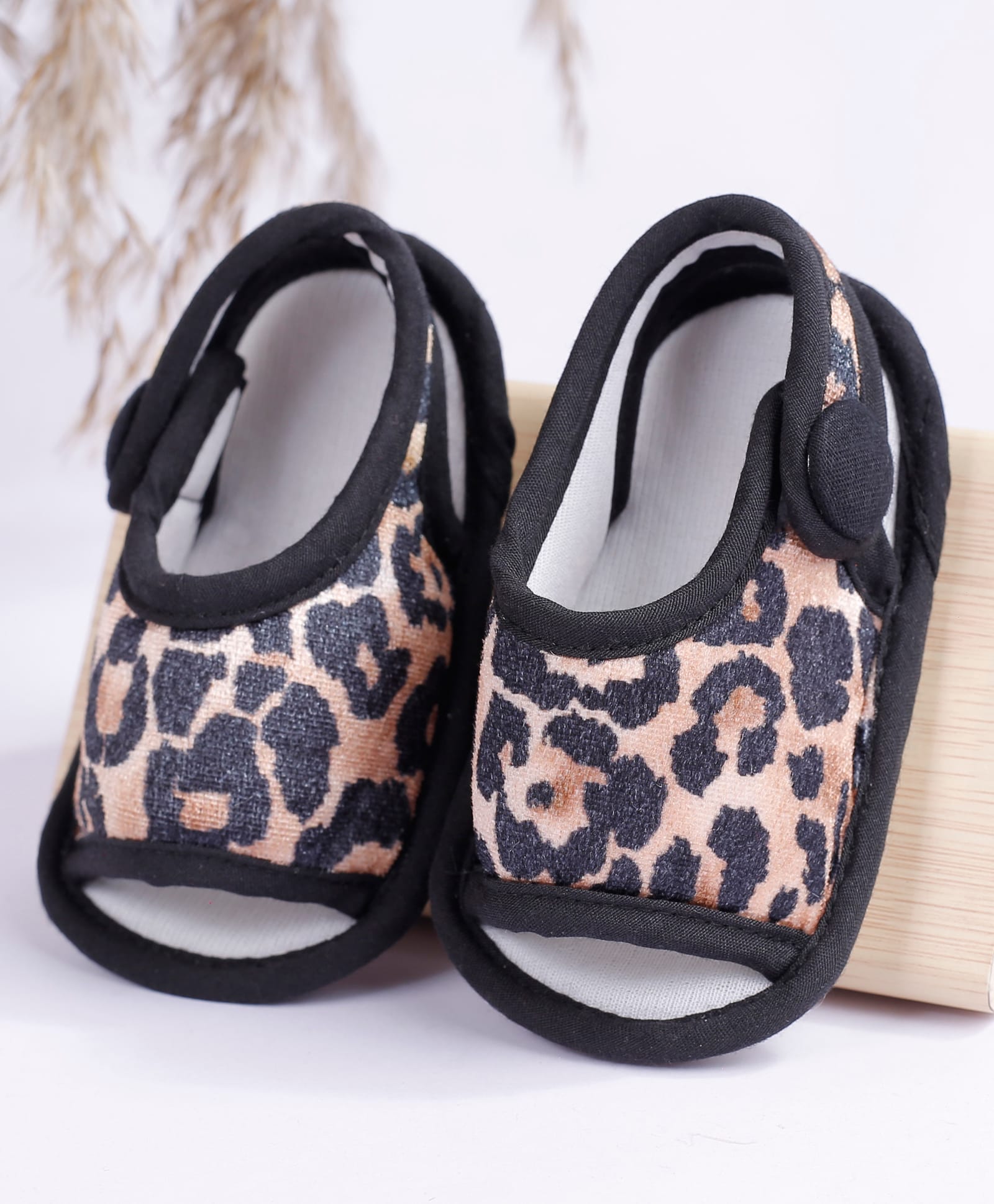 Coco Candy Leopard Printed Velcro Closure Sandals - Black-picture-3