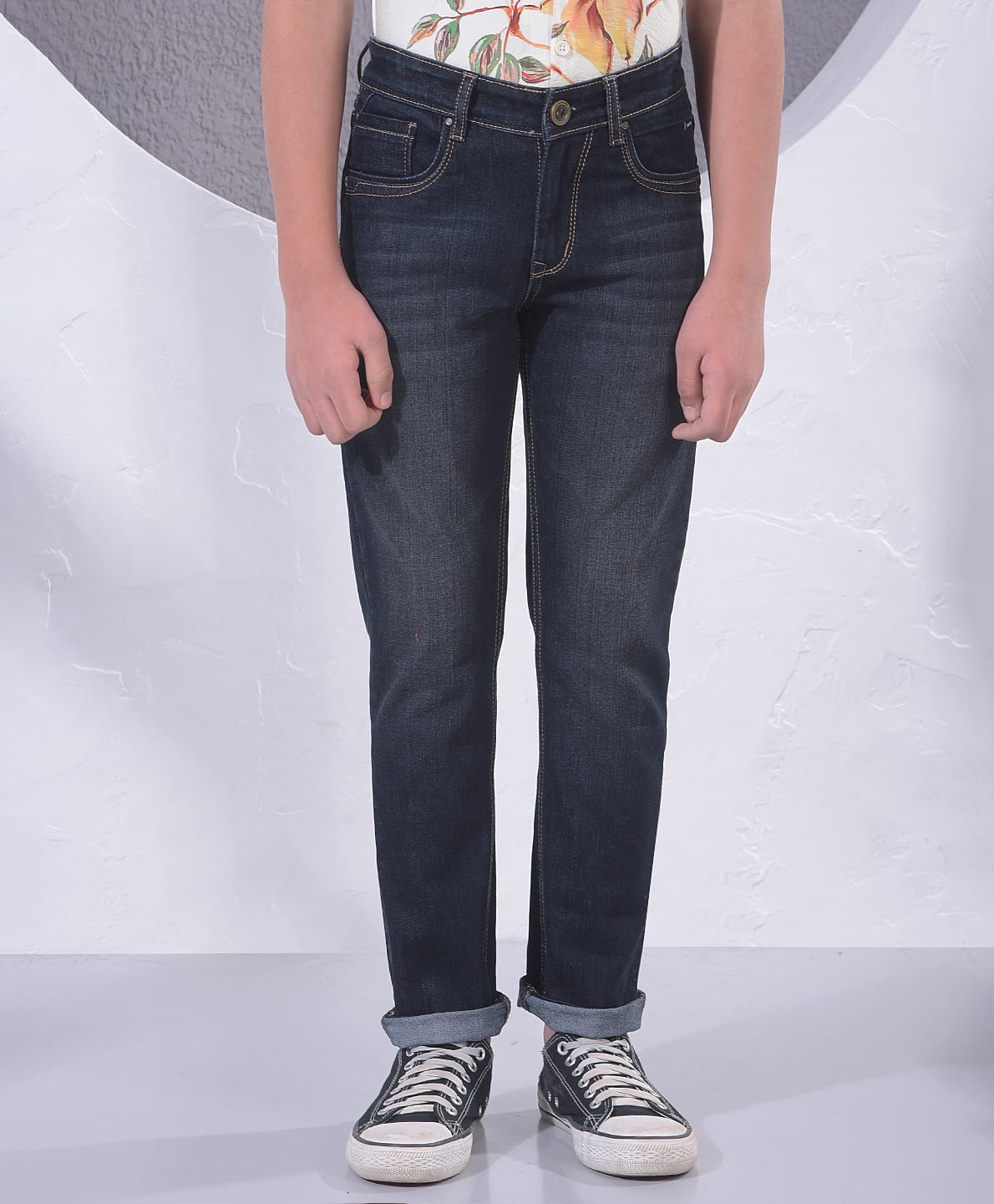 CRIMSOUNE CLUB Cotton Denim Mild Washed Jeans - Black-picture-21