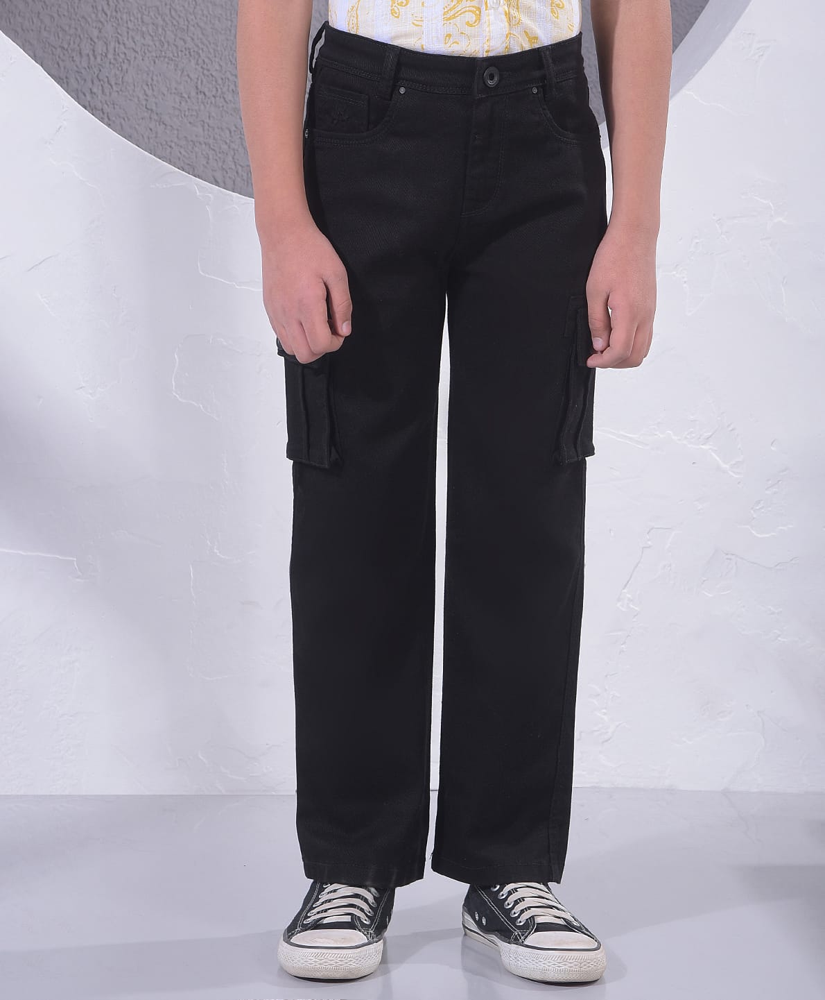 CRIMSOUNE CLUB Cotton Denim Solid Jeans - Black-picture-30