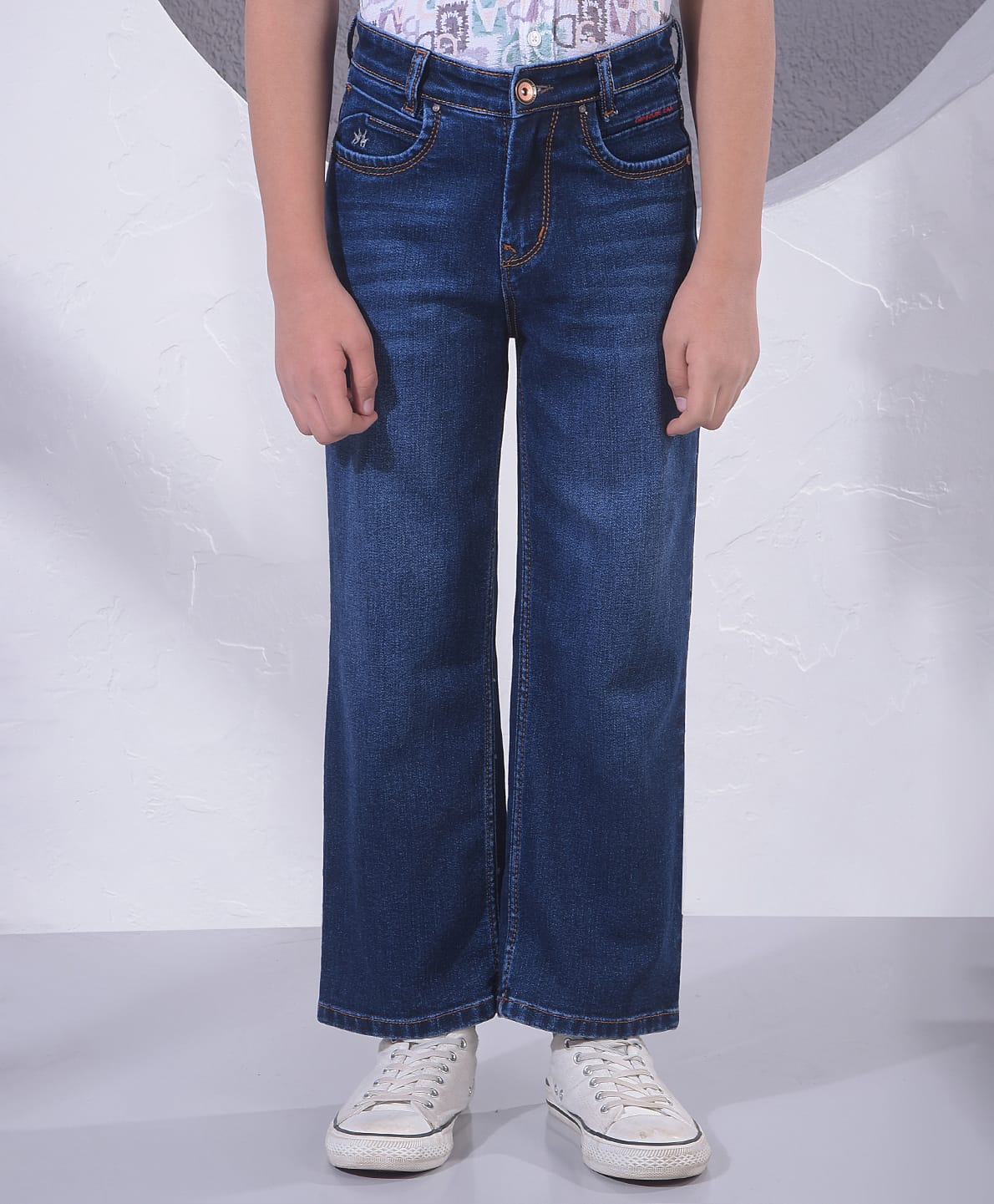 CRIMSOUNE CLUB Cotton Denim Mild Washed Jeans - Blue-picture-38