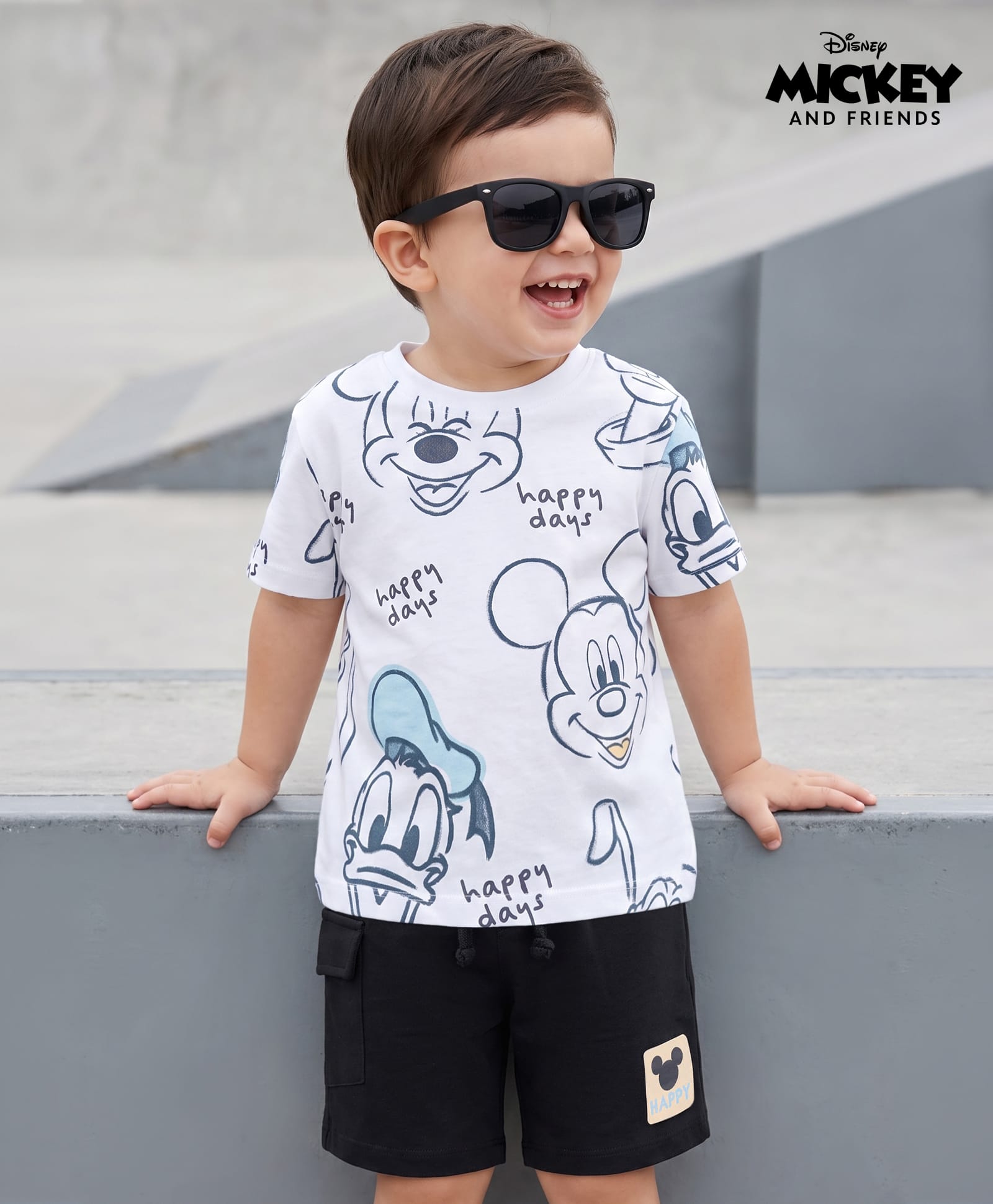 Babyoye Disney Single Jersey Knit Half Sleeves T-Shirt & Shorts Set With Mickey Mouse & Friends Graphics - Multicolor-picture-27