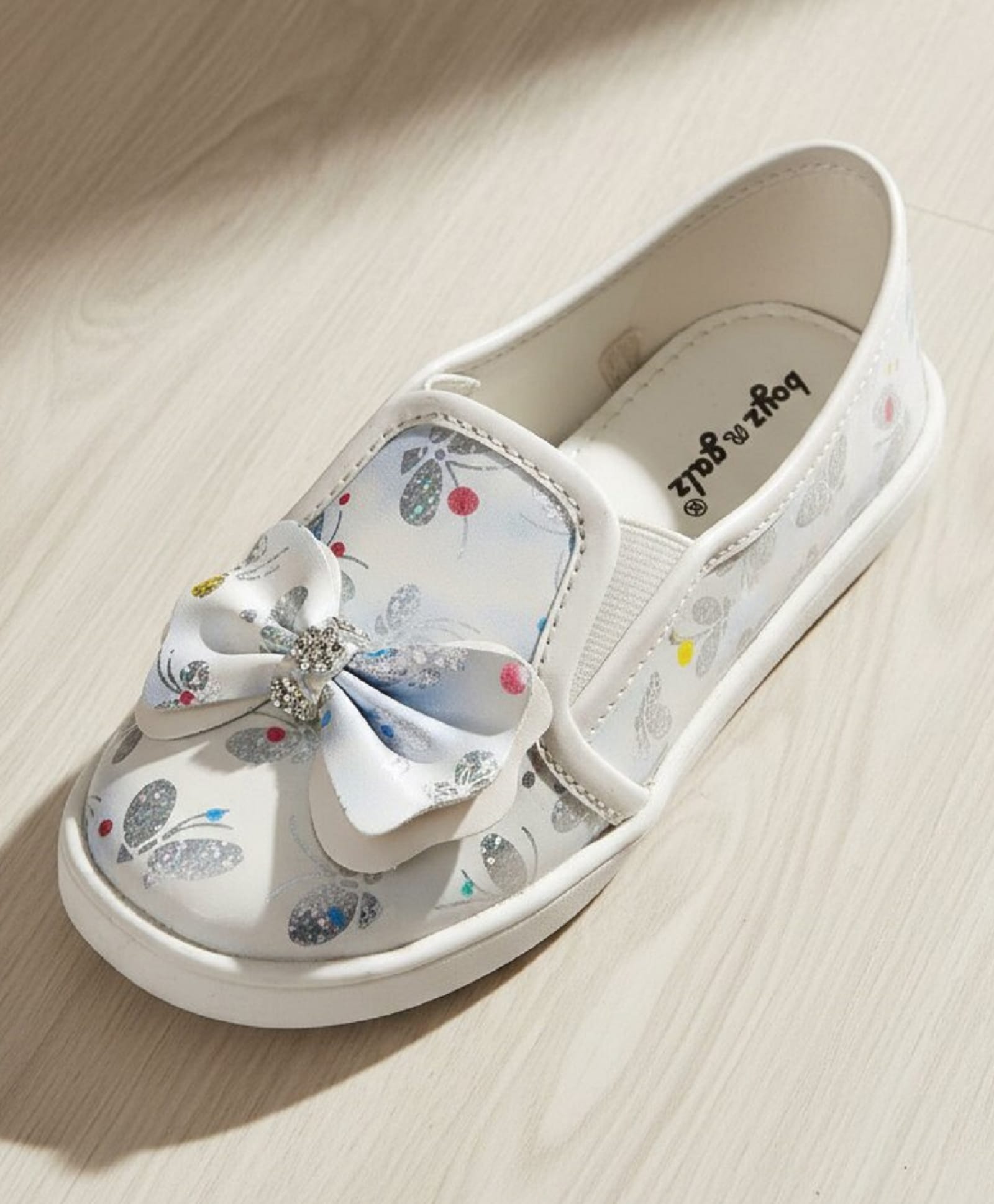 boyz n galz Glittered Bow Applique Detailed Shoes - White-picture-18