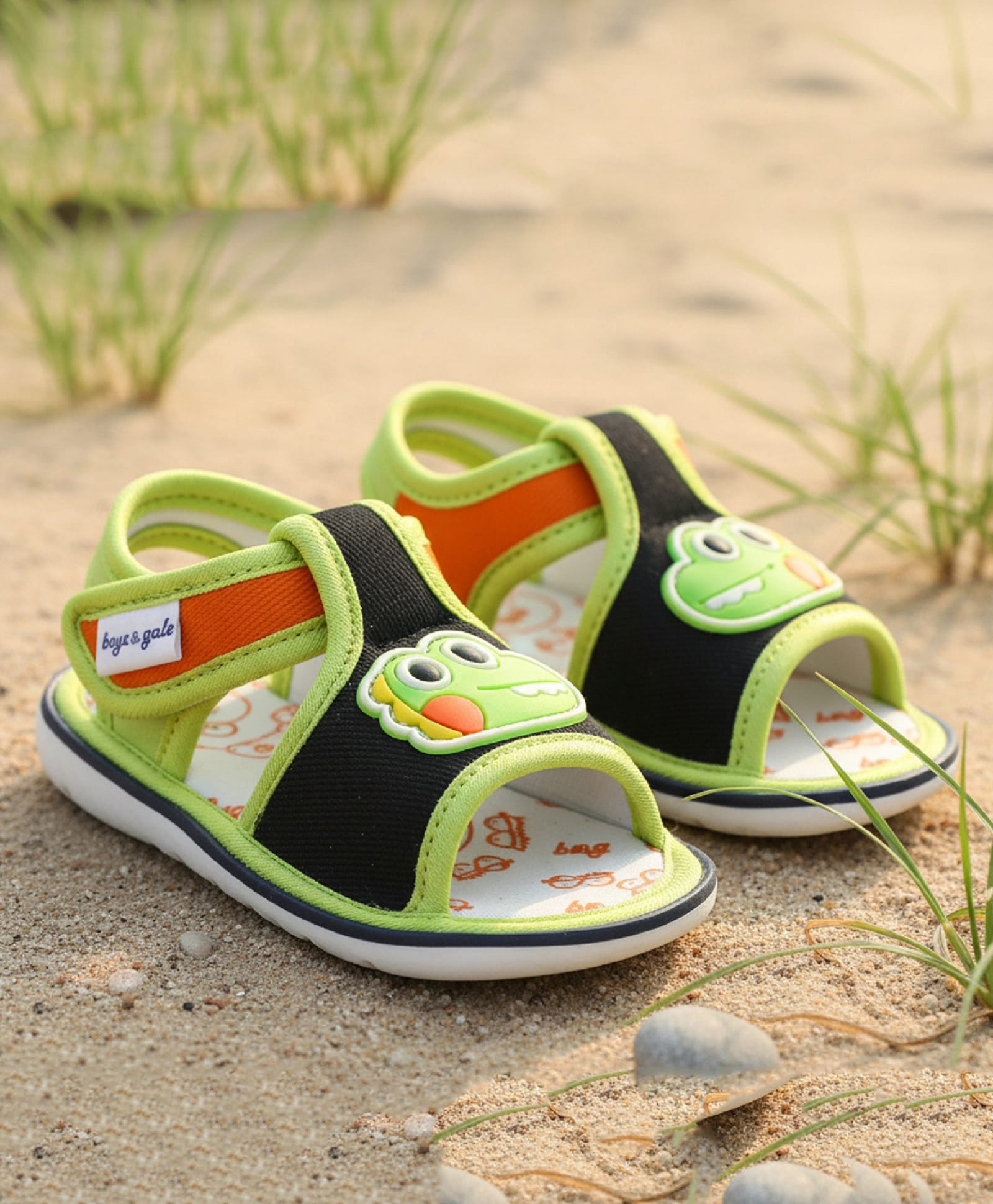 boyz n galz Frog Applique Detailed Velcro Closure Musical Sandals - Black-image-44