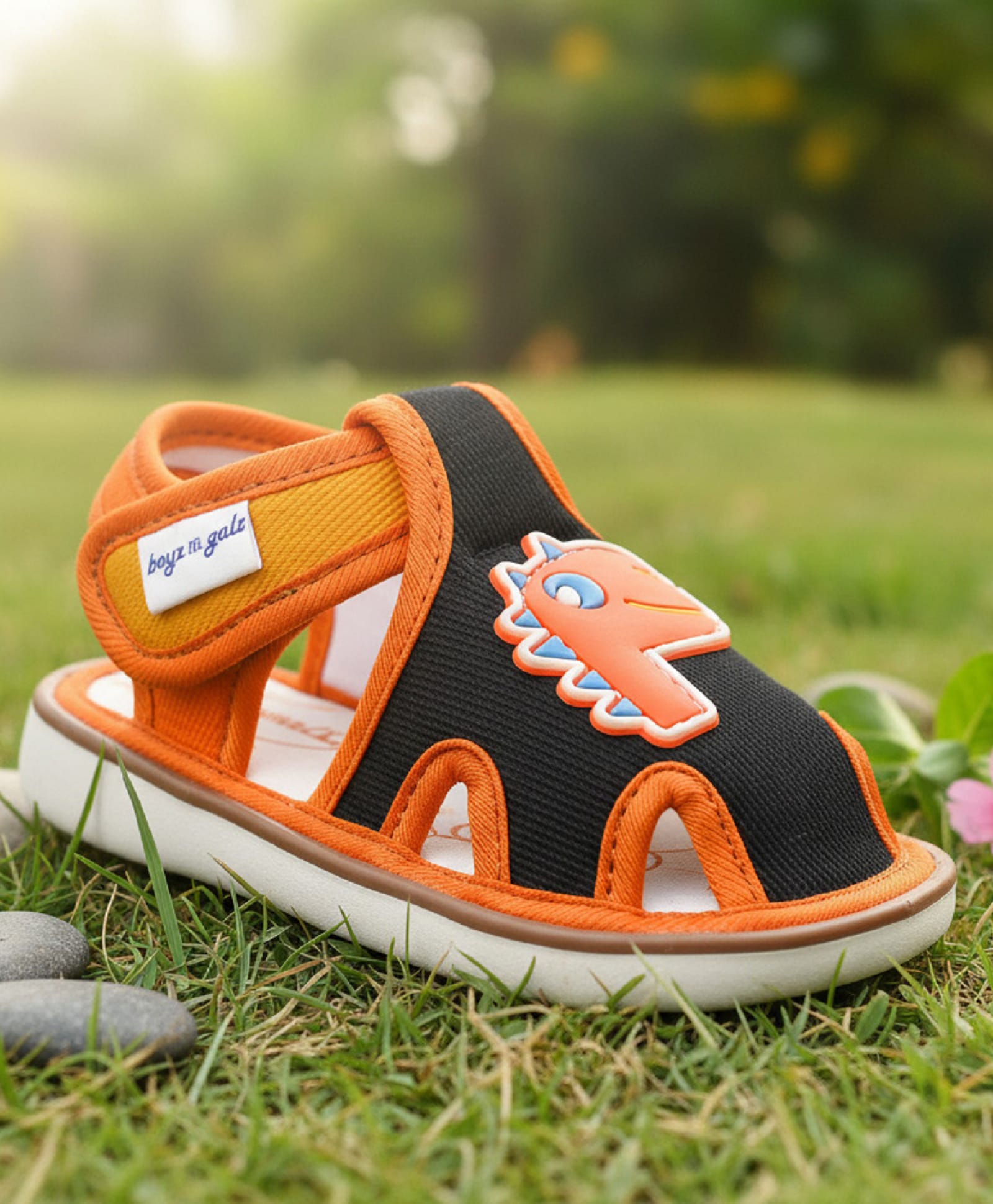 boyz n galz Dinosaur Applique Detailed Velcro Closure Musical Sandals - Black-image-46